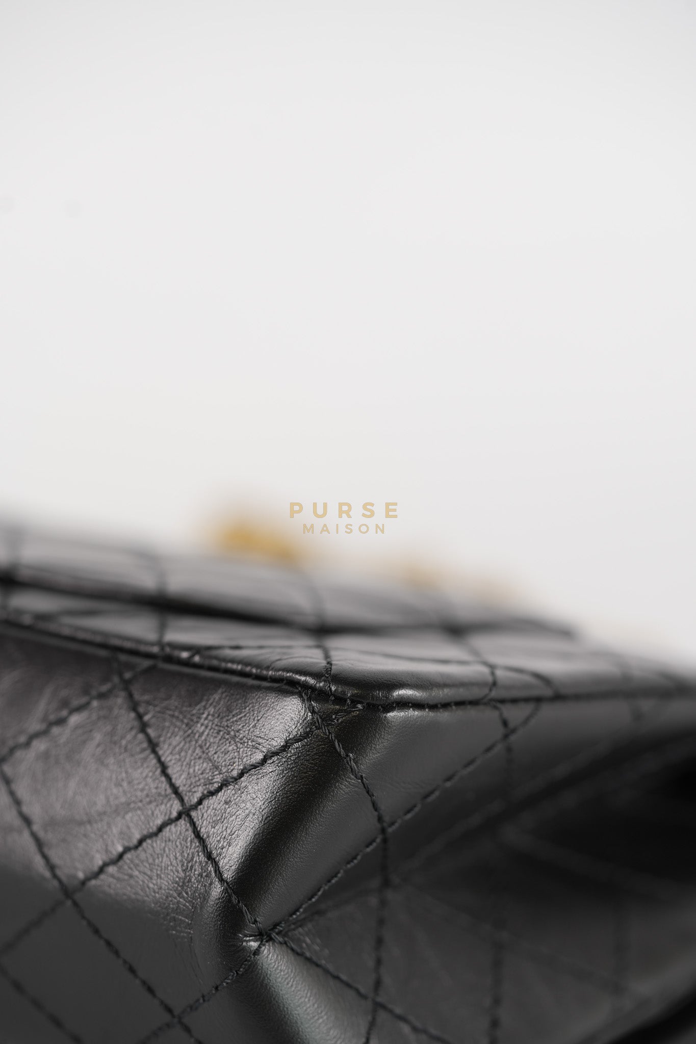 Reissue 2.55 Size 225 Small Black in Calfskin Distressed Leather (Microchip)