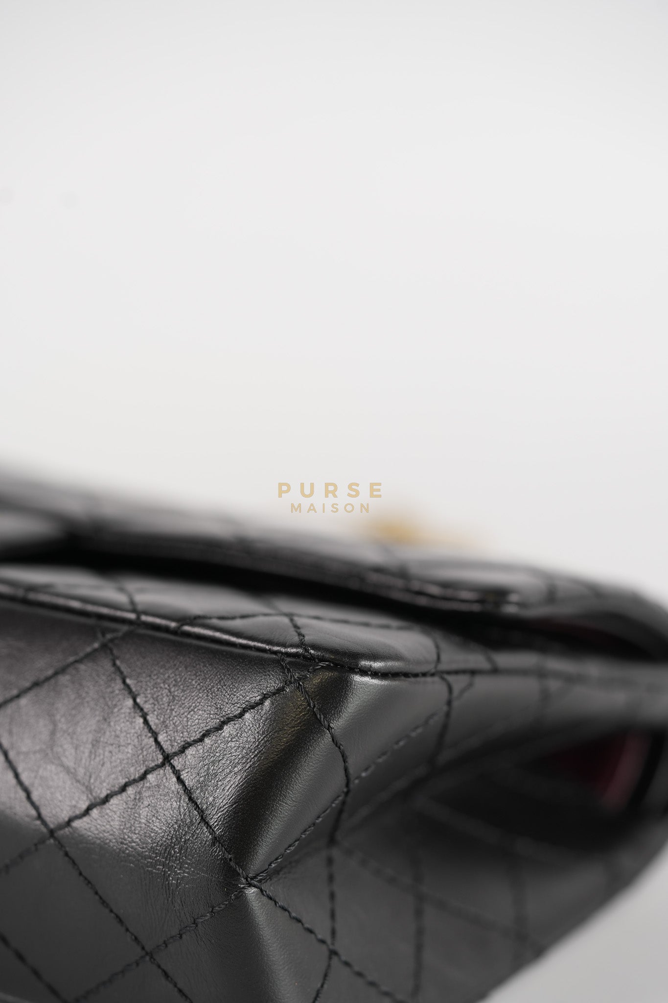 Reissue 2.55 Size 225 Small Black in Calfskin Distressed Leather (Microchip)