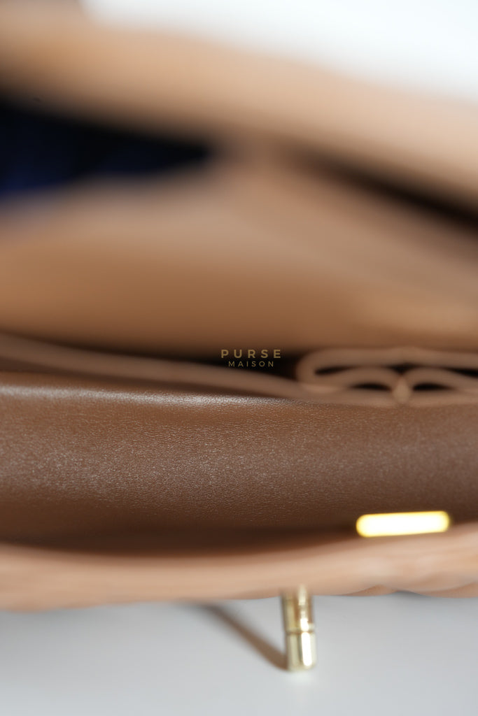 22S Classic Double Flap Medium in Caramel Lambskin Leather and Light Gold Hardware (Microchip) | Purse Maison Luxury Bags Shop