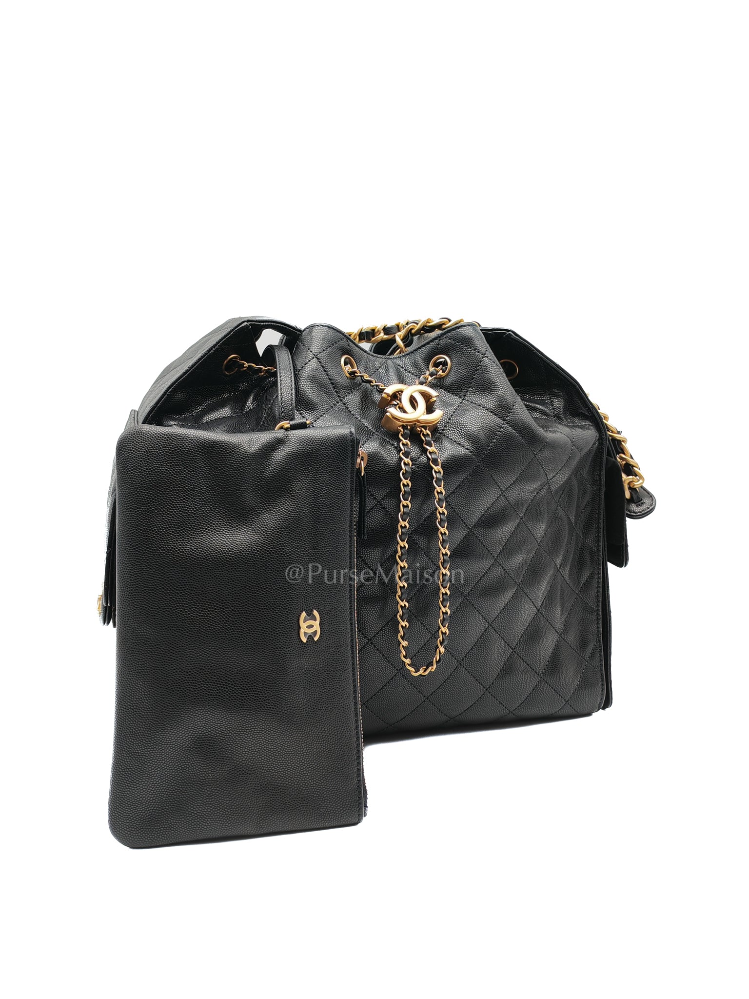 25 Medium in Black Caviar Leather and Aged Gold Hardware (Microchip) | Purse Maison Luxury Bags Shop