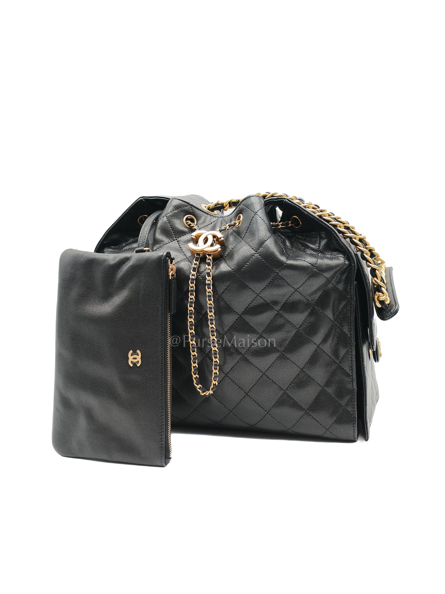 25 Medium in Black Caviar Leather and Aged Gold Hardware (Microchip) | Purse Maison Luxury Bags Shop