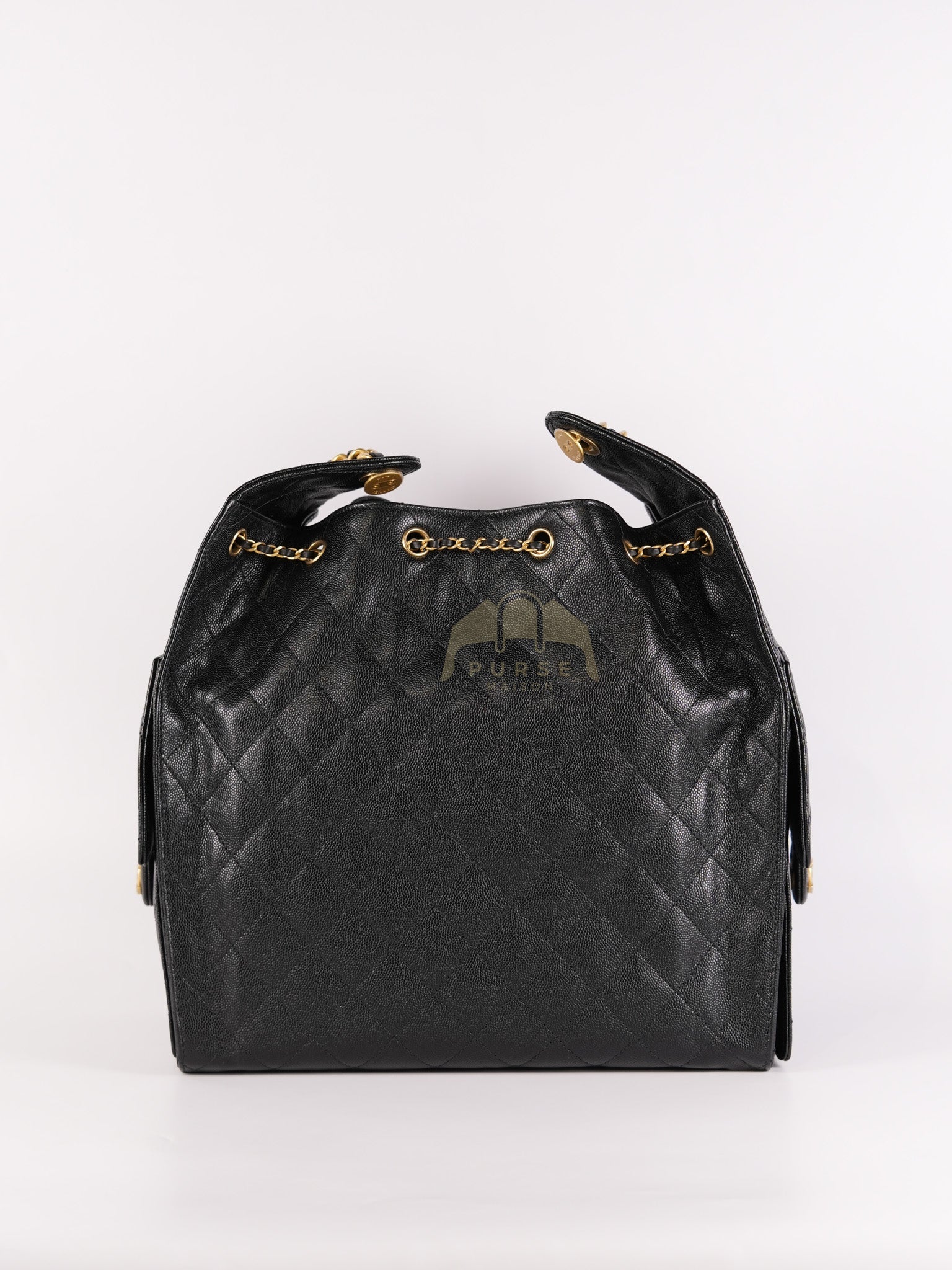 25 Medium in Black Caviar Leather and Aged Gold Hardware (Microchip) | Purse Maison Luxury Bags Shop
