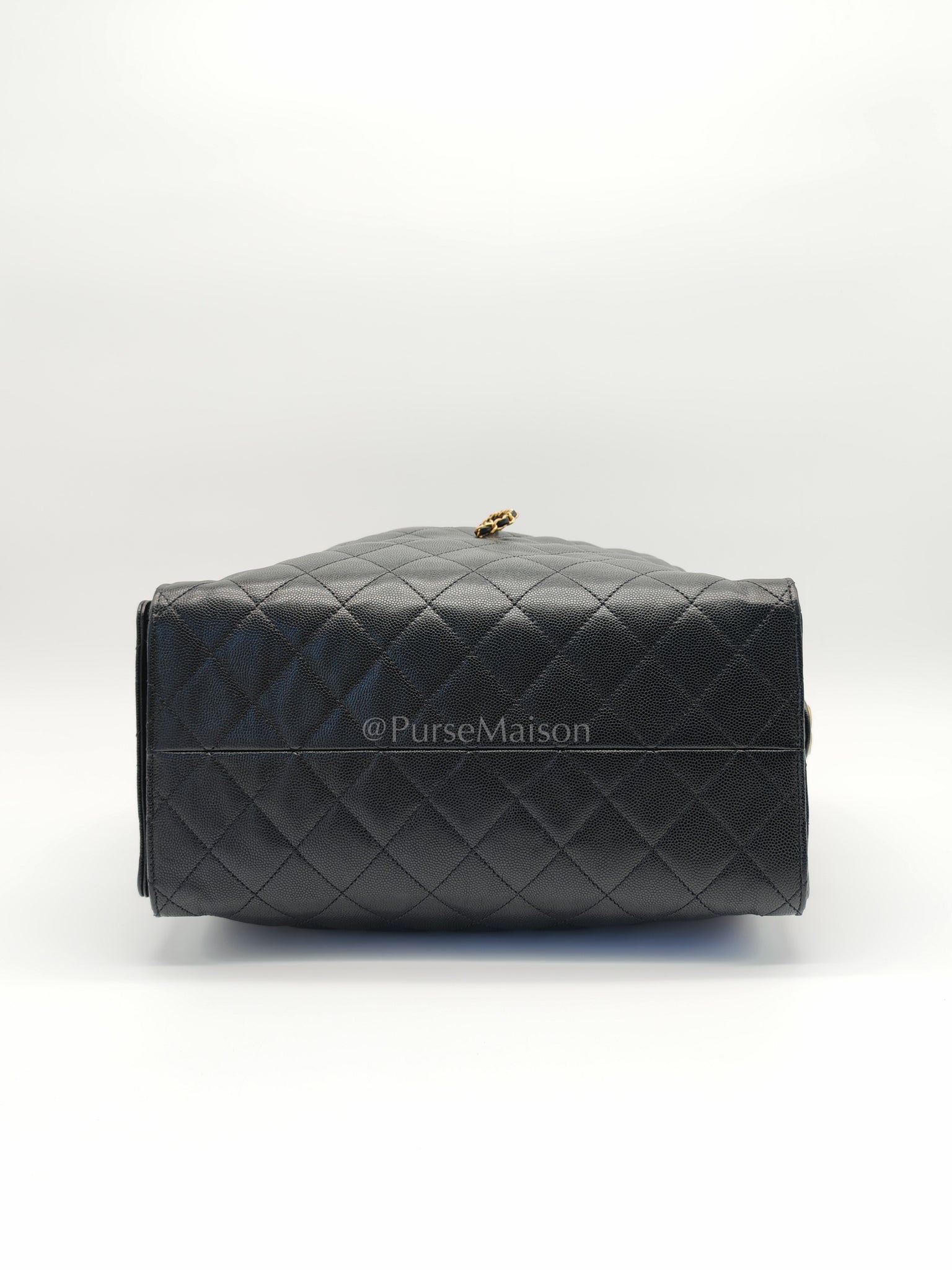 25 Medium in Black Caviar Leather and Aged Gold Hardware (Microchip) | Purse Maison Luxury Bags Shop