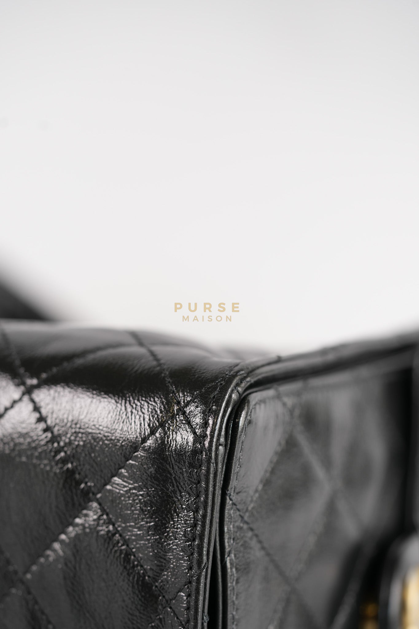 25 Medium in Black Glazed Calfskin Leather Mixed Hardware (Microchip) | Purse Maison Luxury Bags Shop
