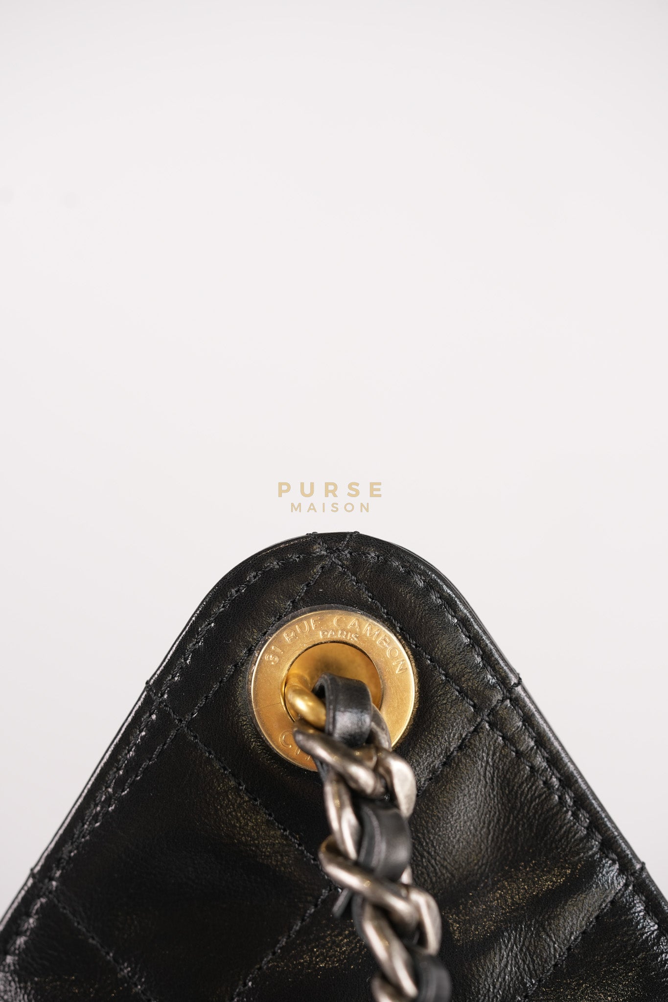 25 Medium in Black Glazed Calfskin Leather Mixed Hardware (Microchip) | Purse Maison Luxury Bags Shop