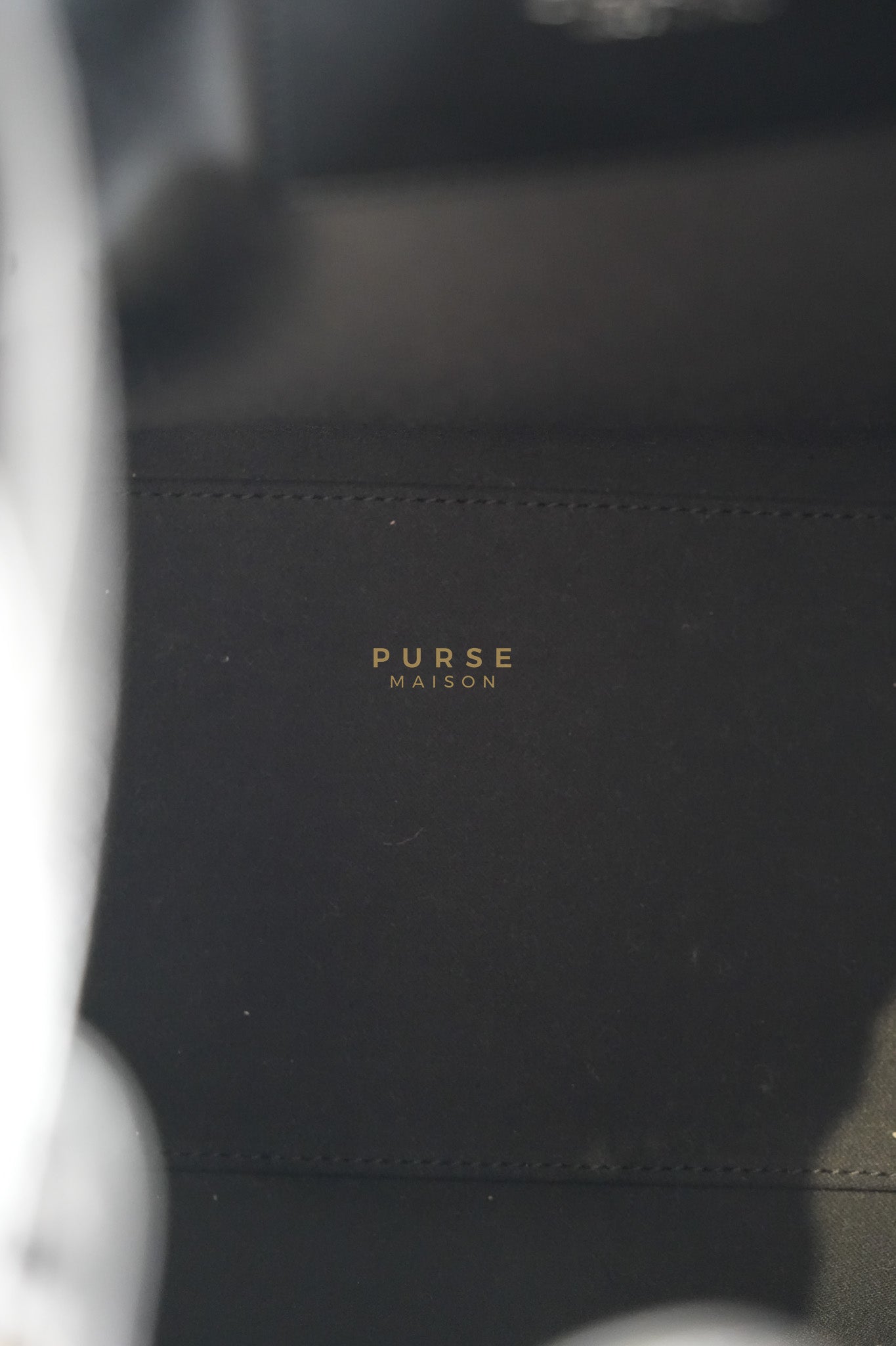 25 Medium in Black Glazed Calfskin Leather Mixed Hardware (Microchip) | Purse Maison Luxury Bags Shop