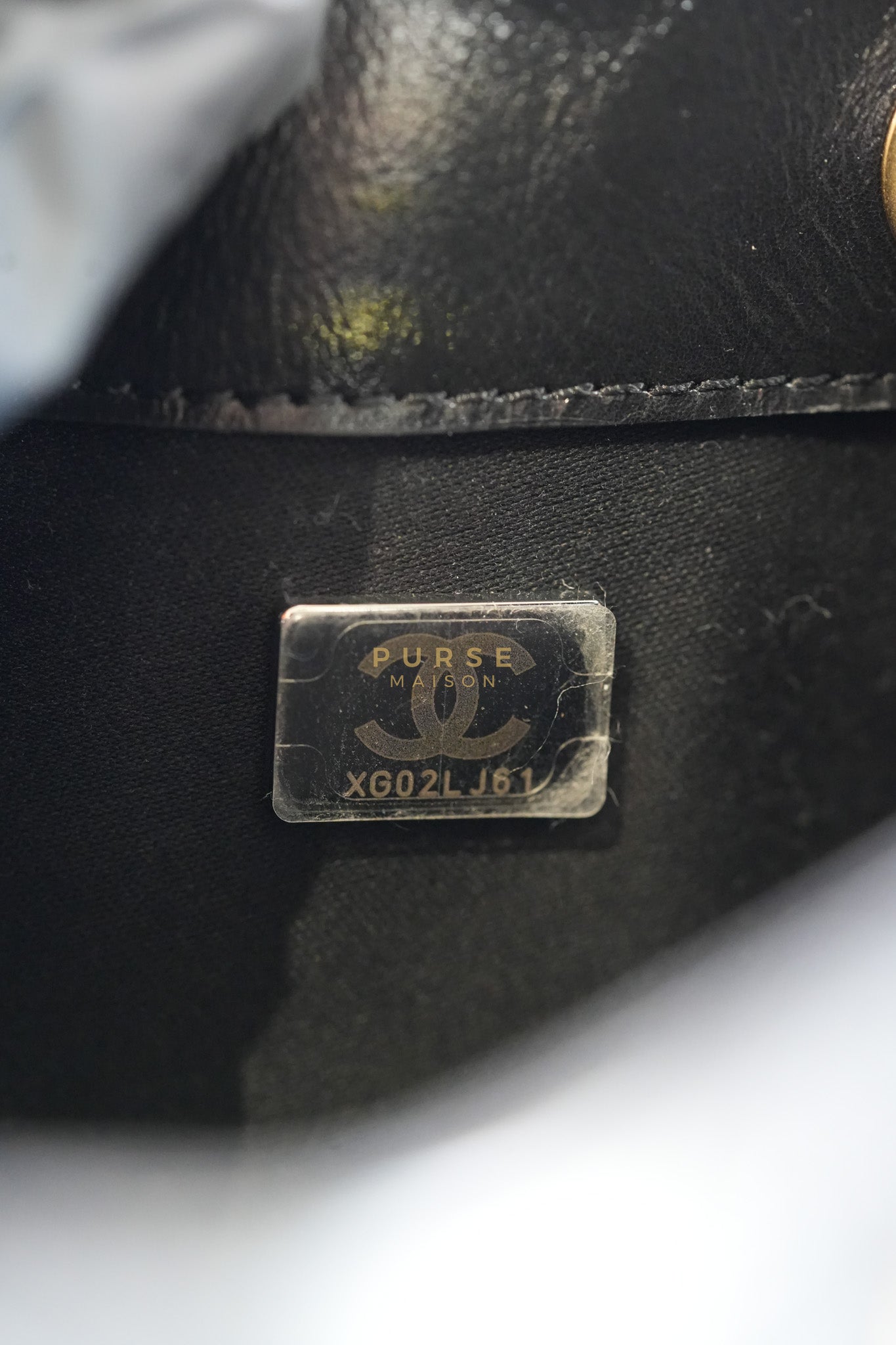 25 Medium in Black Glazed Calfskin Leather Mixed Hardware (Microchip) | Purse Maison Luxury Bags Shop