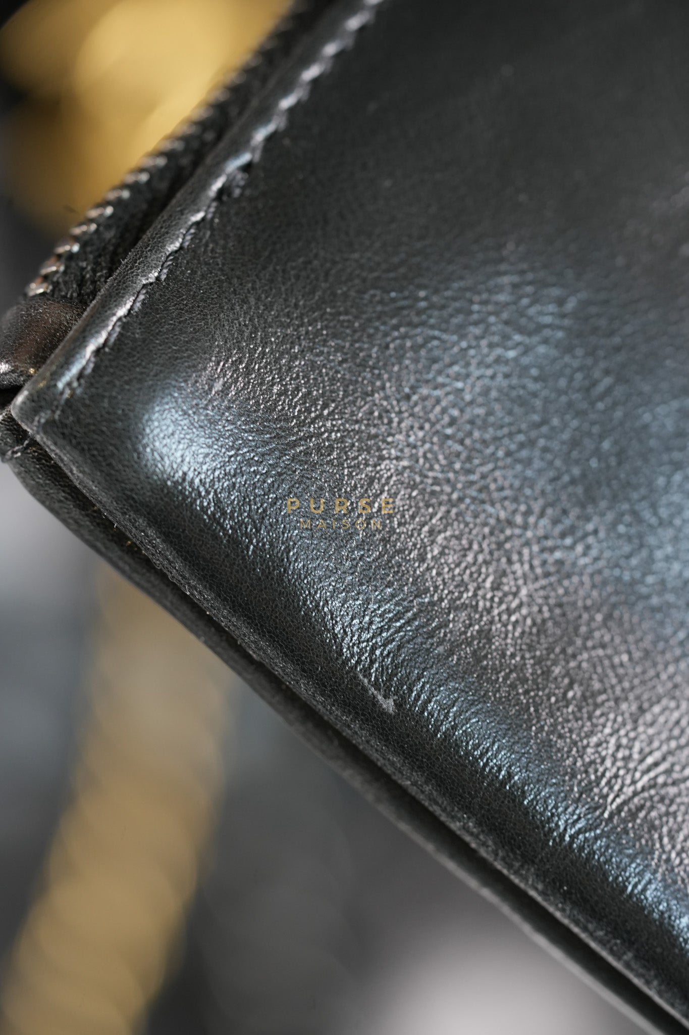 25 Medium in Black Glazed Calfskin Leather Mixed Hardware (Microchip) | Purse Maison Luxury Bags Shop