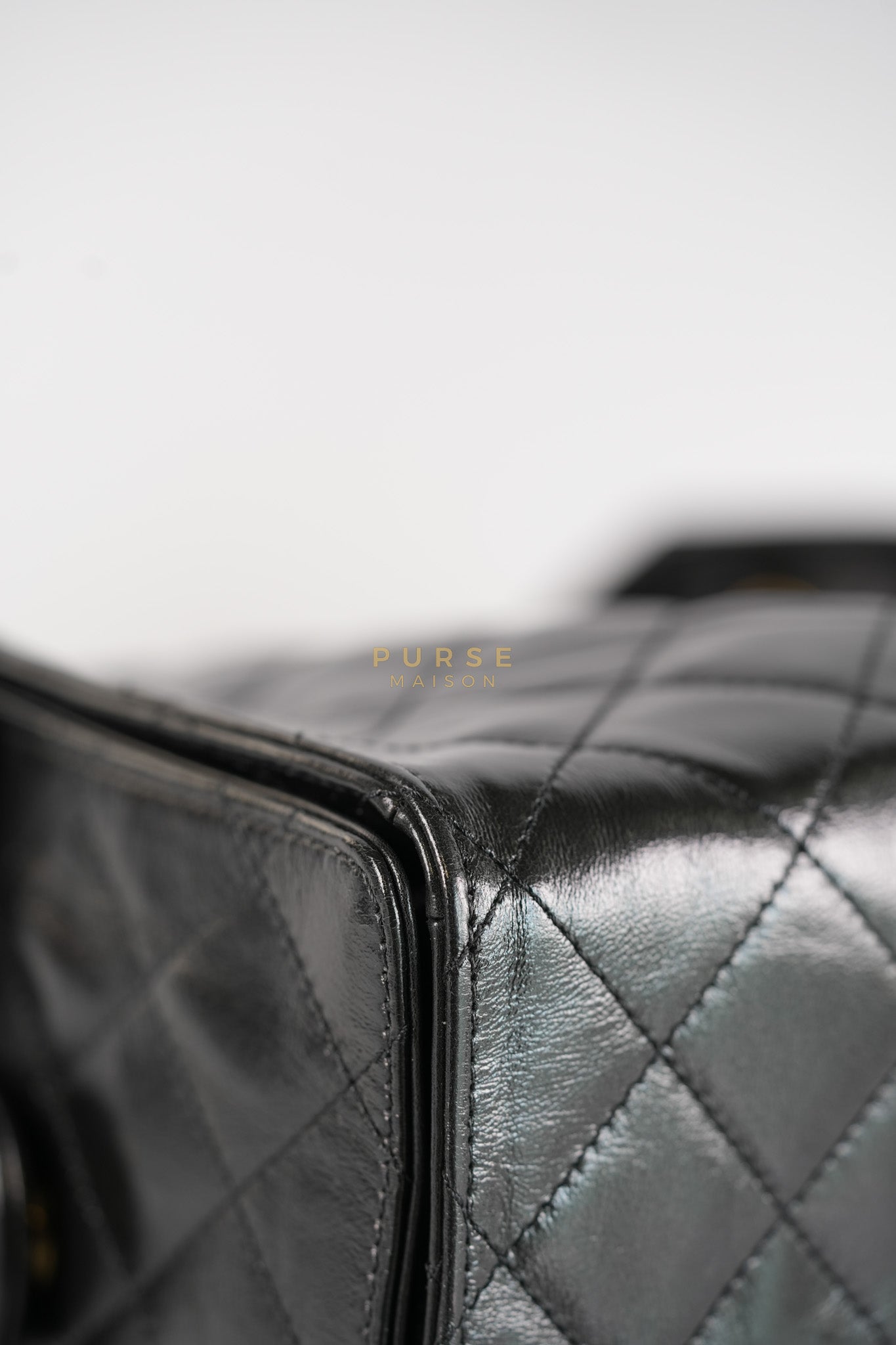 25 Medium in Black Glazed Calfskin Leather Mixed Hardware (Microchip) | Purse Maison Luxury Bags Shop