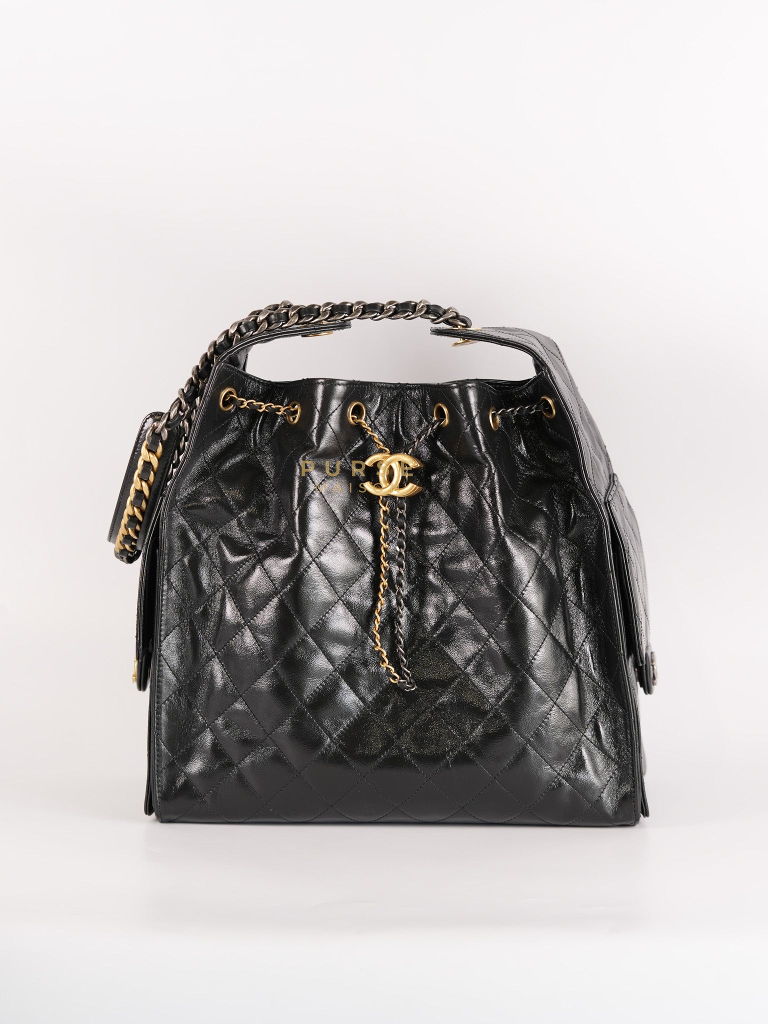 25 Medium in Black Glazed Calfskin Leather Mixed Hardware (Microchip) | Purse Maison Luxury Bags Shop