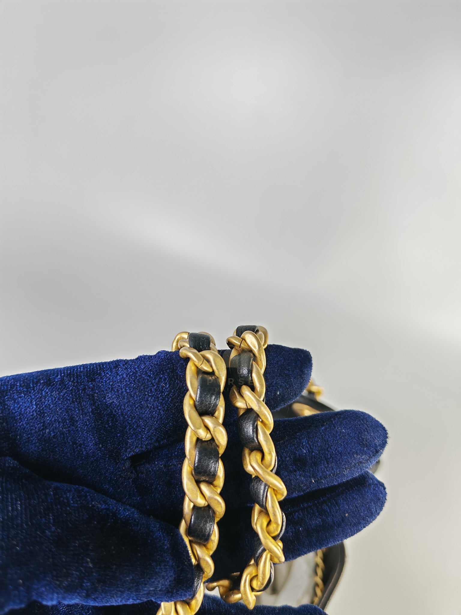 25 Mini in Black Caviar Leather Aged Gold Hardware (Microchip) | Purse Maison Luxury Bags Shop