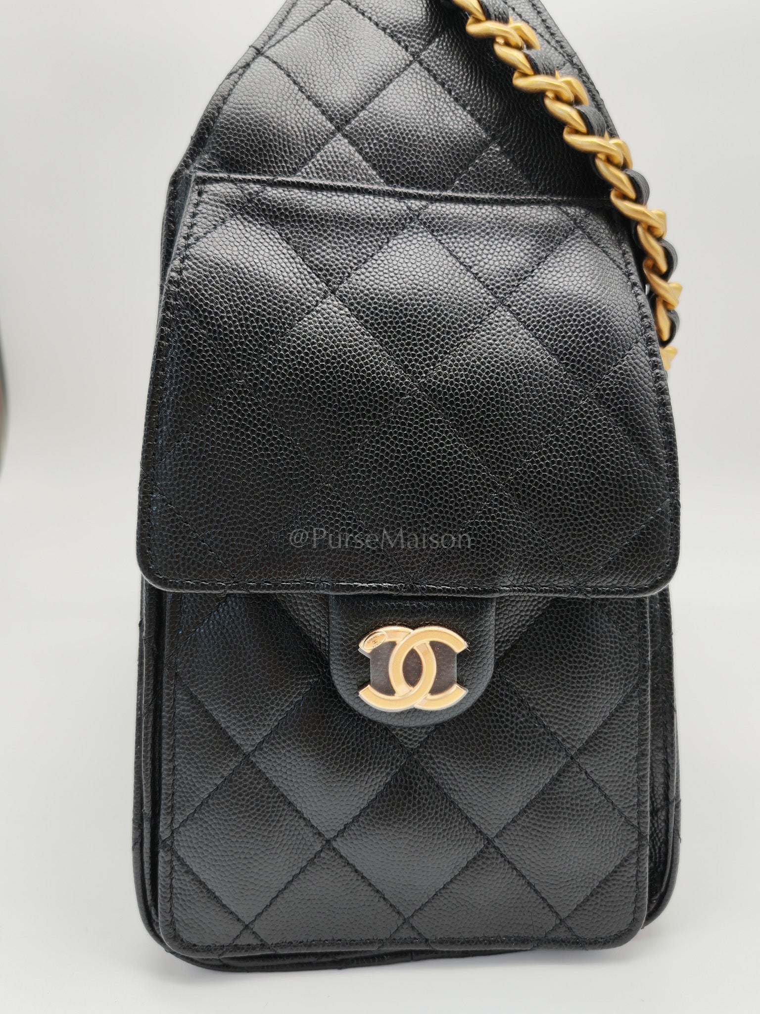 25 Small Black Caviar Leather in Aged Gold Hardware Microchip(HH****C1) | Purse Maison Luxury Bags Shop