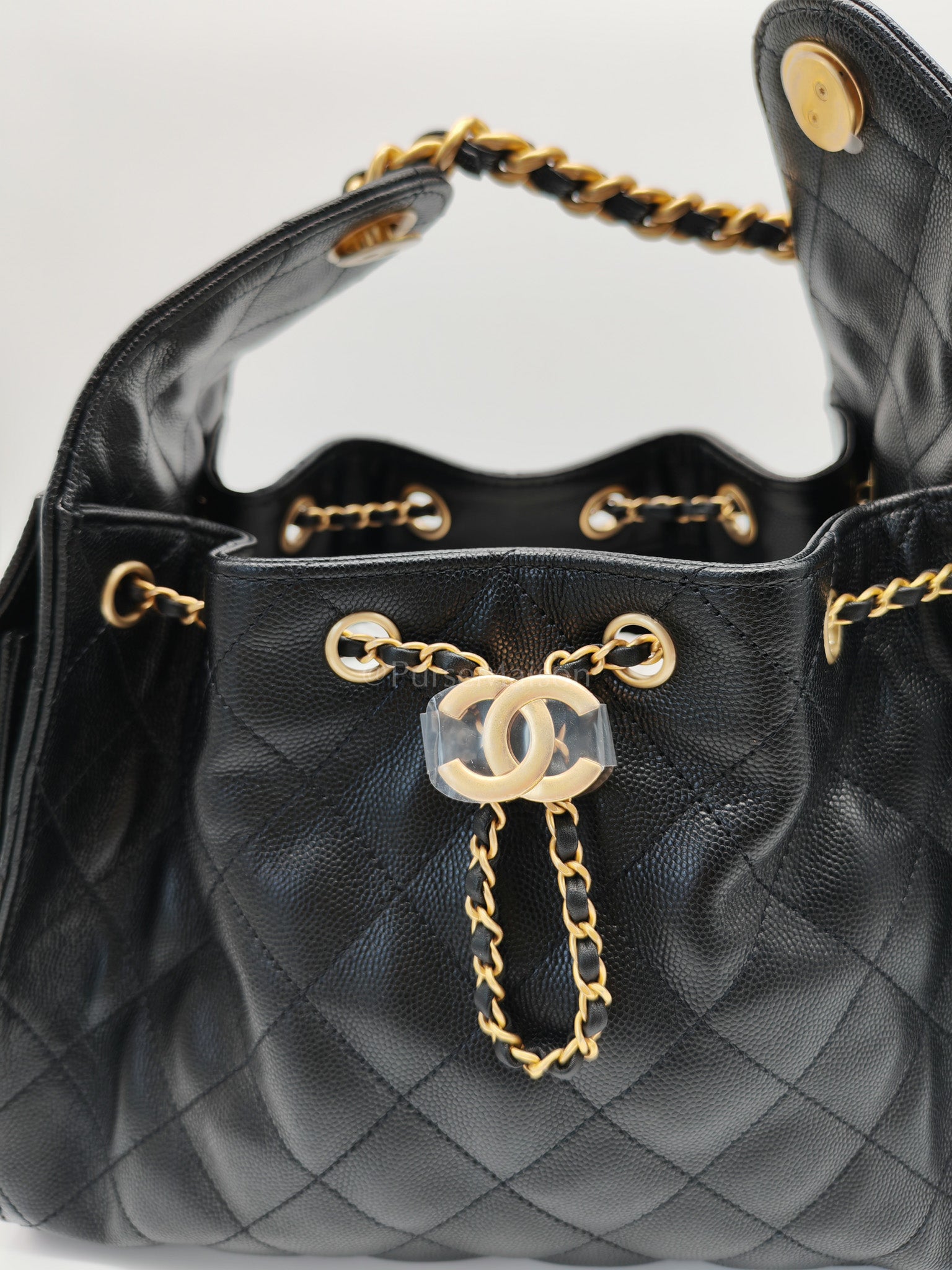 25 Small Black Caviar Leather in Aged Gold Hardware Microchip(HH****C1) | Purse Maison Luxury Bags Shop