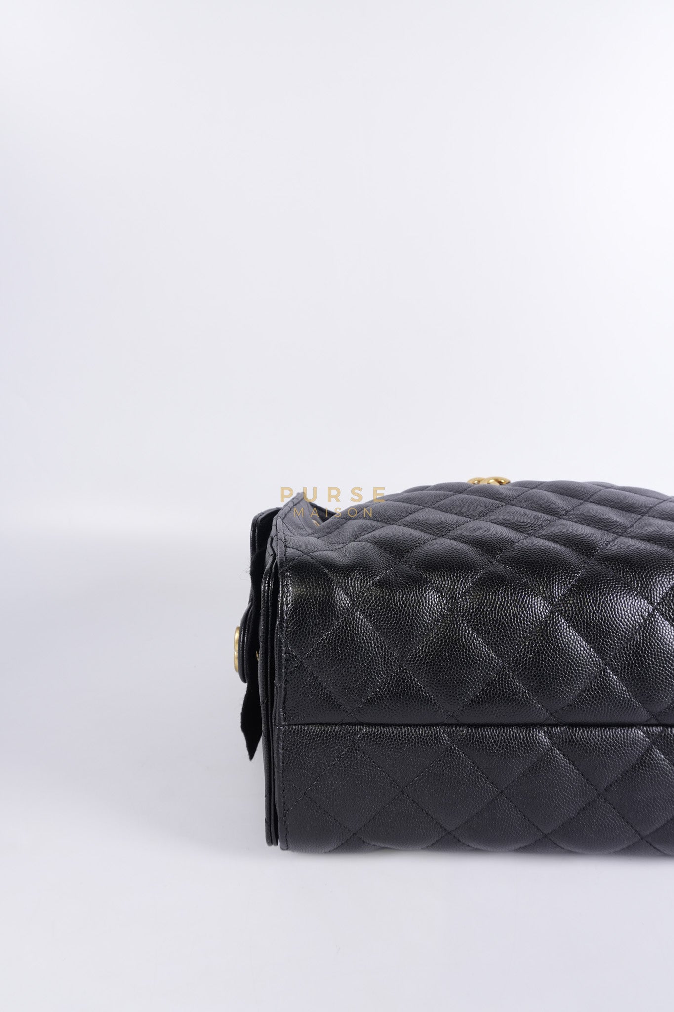 25 Small Black in Caviar Leather and Aged Gold Hardware (Microchip) | Purse Maison Luxury Bags Shop