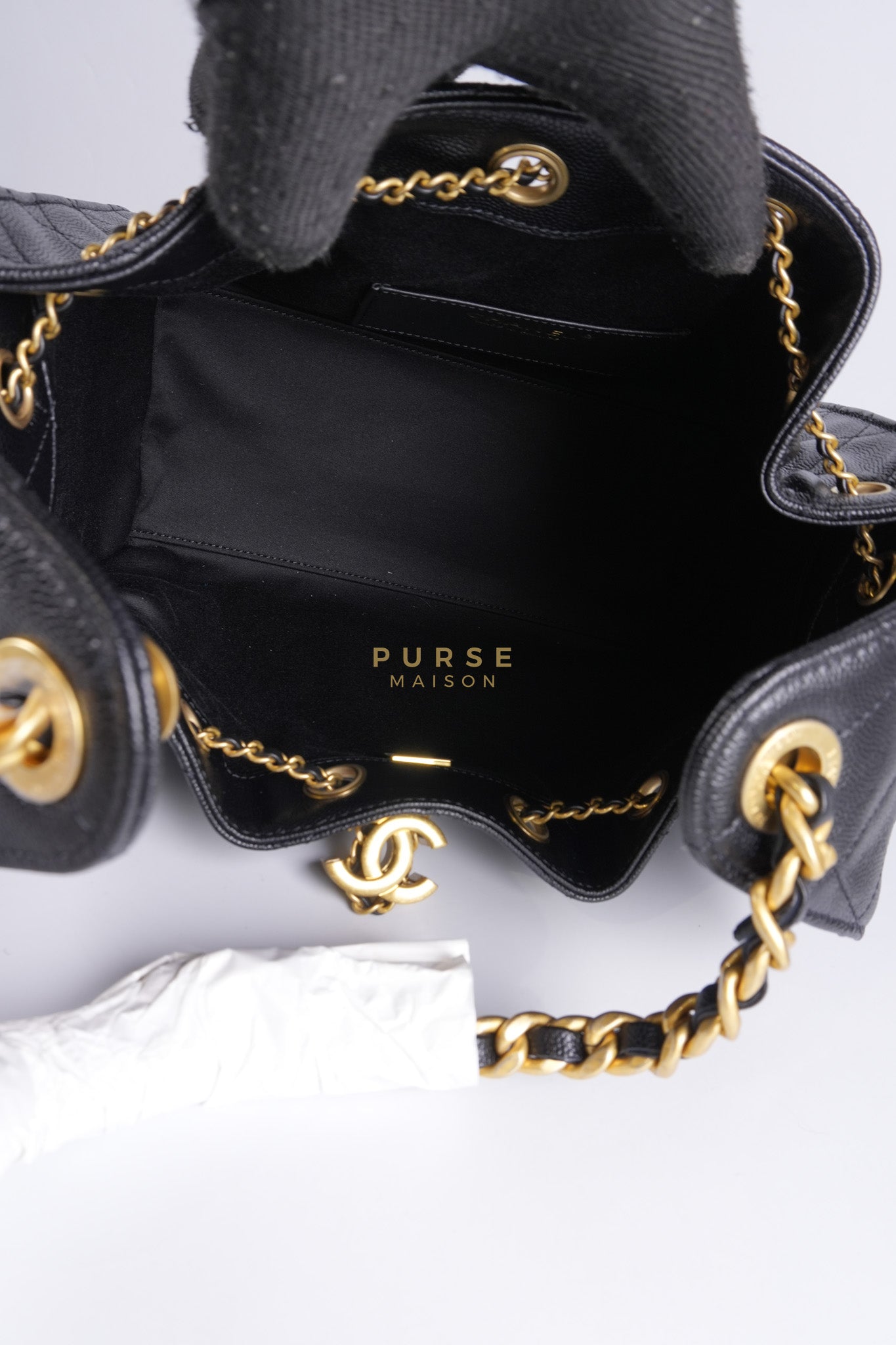 25 Small Black in Caviar Leather and Aged Gold Hardware (Microchip) | Purse Maison Luxury Bags Shop