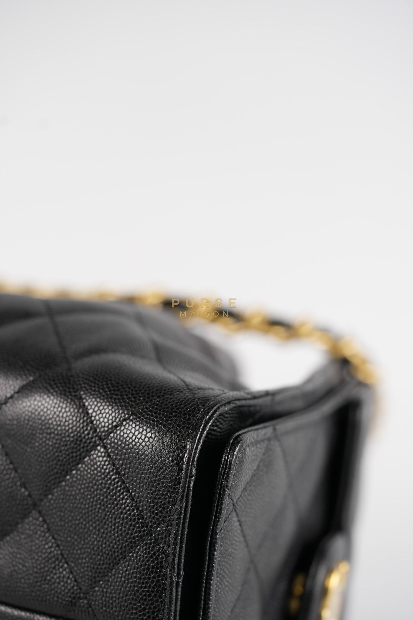 25 Small Hobo Tote Bag in Black Caviar Leather & Aged Gold Hardware Microchip (UA****03) | Purse Maison Luxury Bags Shop