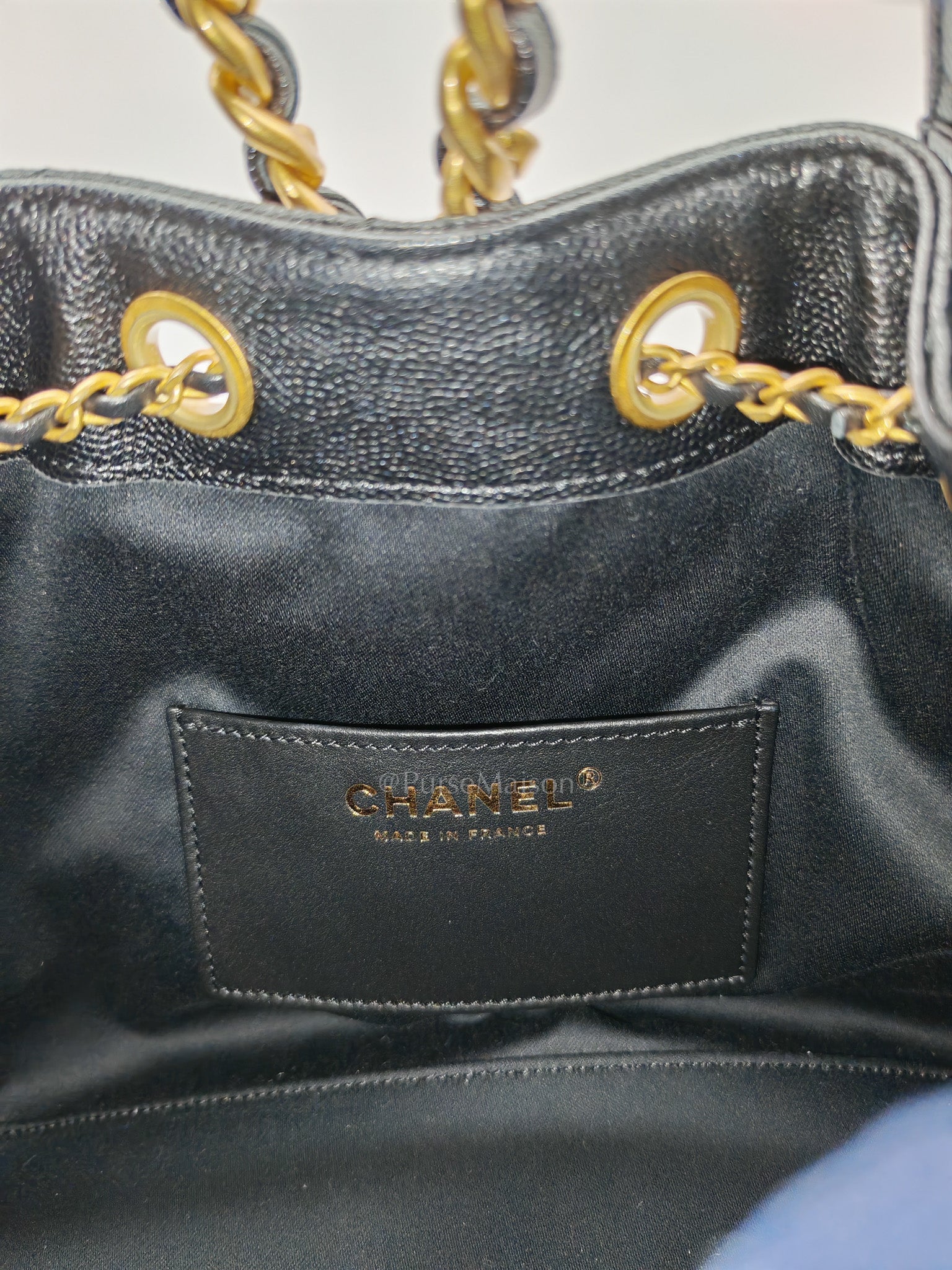 25 Small in Black Caviar Leather Aged Gold Hardware (Microchip) | Purse Maison Luxury Bags Shop
