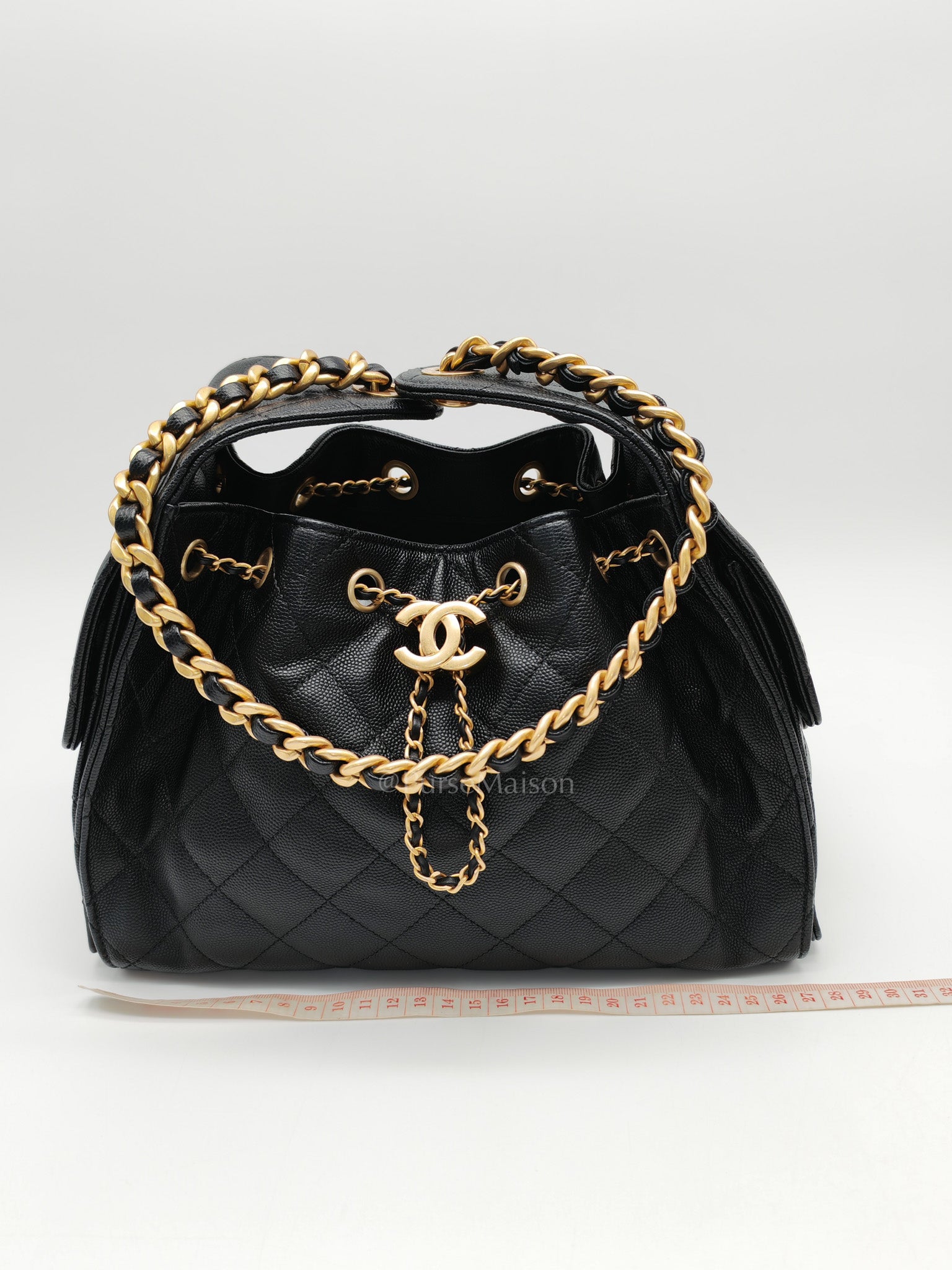 25 Small in Black Caviar Leather Aged Gold Hardware (Microchip) | Purse Maison Luxury Bags Shop