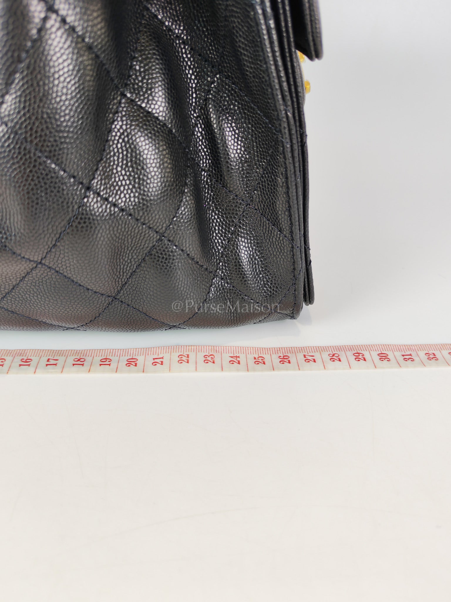 25 Small in Black Caviar Leather Aged Gold Hardware Microchip(K3****X4) | Purse Maison Luxury Bags Shop