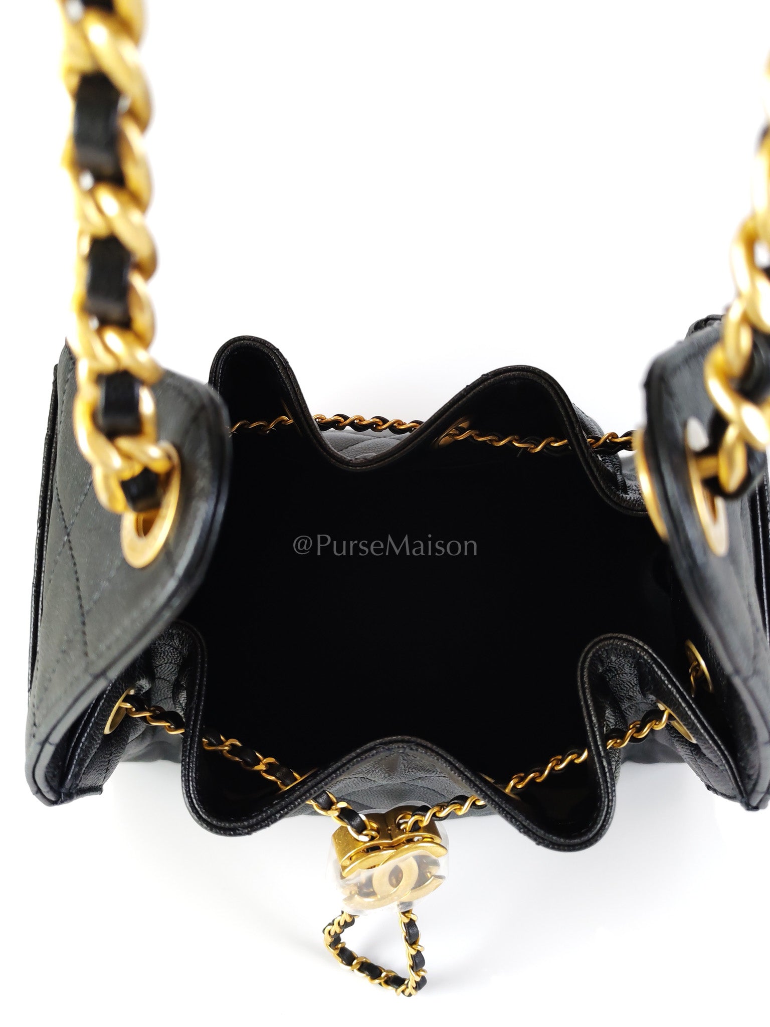 25 Small in Black Caviar Leather and Aged Gold Hardware (Microchip) | Purse Maison Luxury Bags Shop