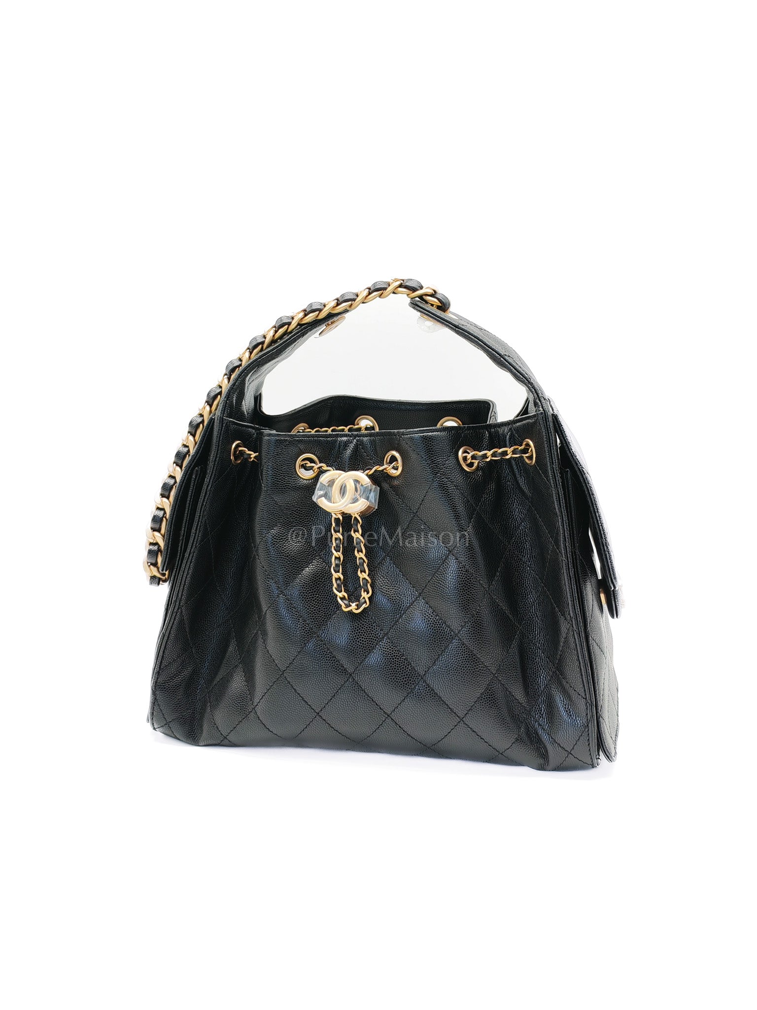25 Small in Black Caviar Leather and Aged Gold Hardware (Microchip) | Purse Maison Luxury Bags Shop