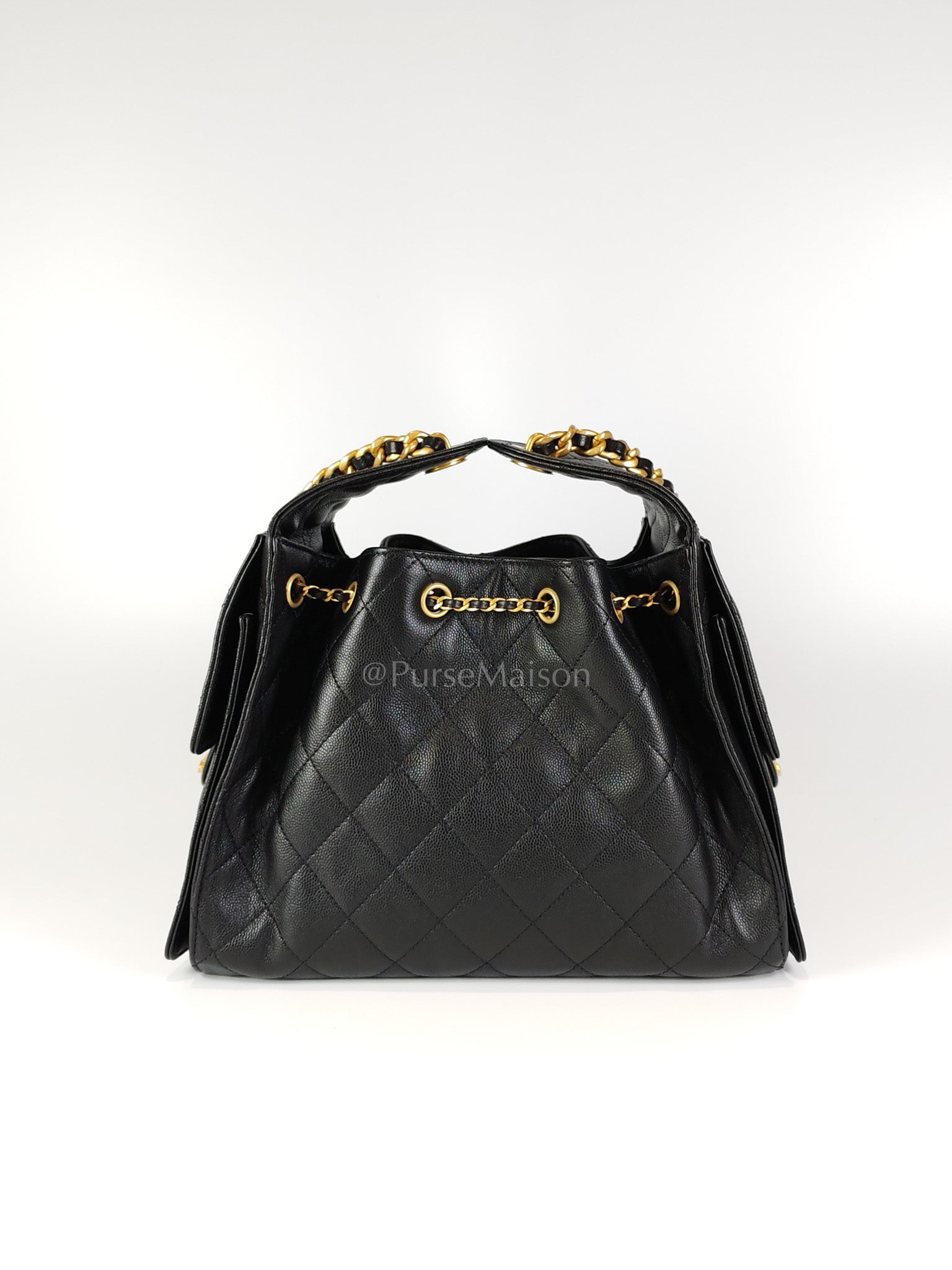 25 Small in Black Caviar Leather and Aged Gold Hardware (Microchip) | Purse Maison Luxury Bags Shop