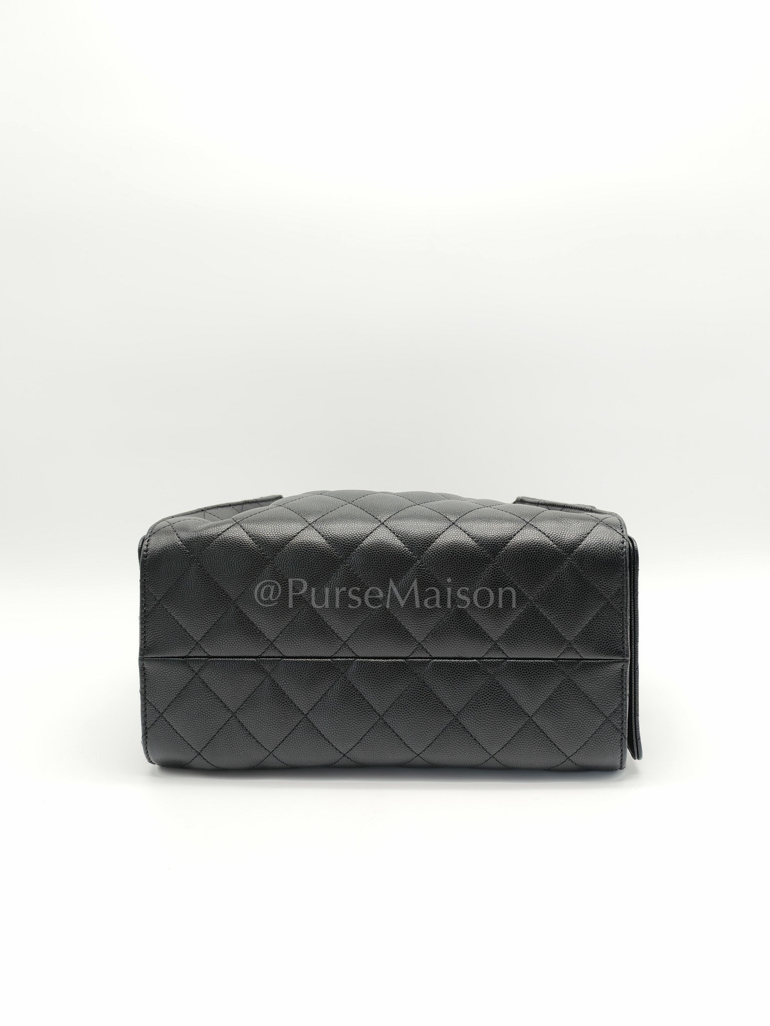 25 Small in Black Caviar Leather and Shiny Gold Hardware (Microchip) | Purse Maison Luxury Bags Shop