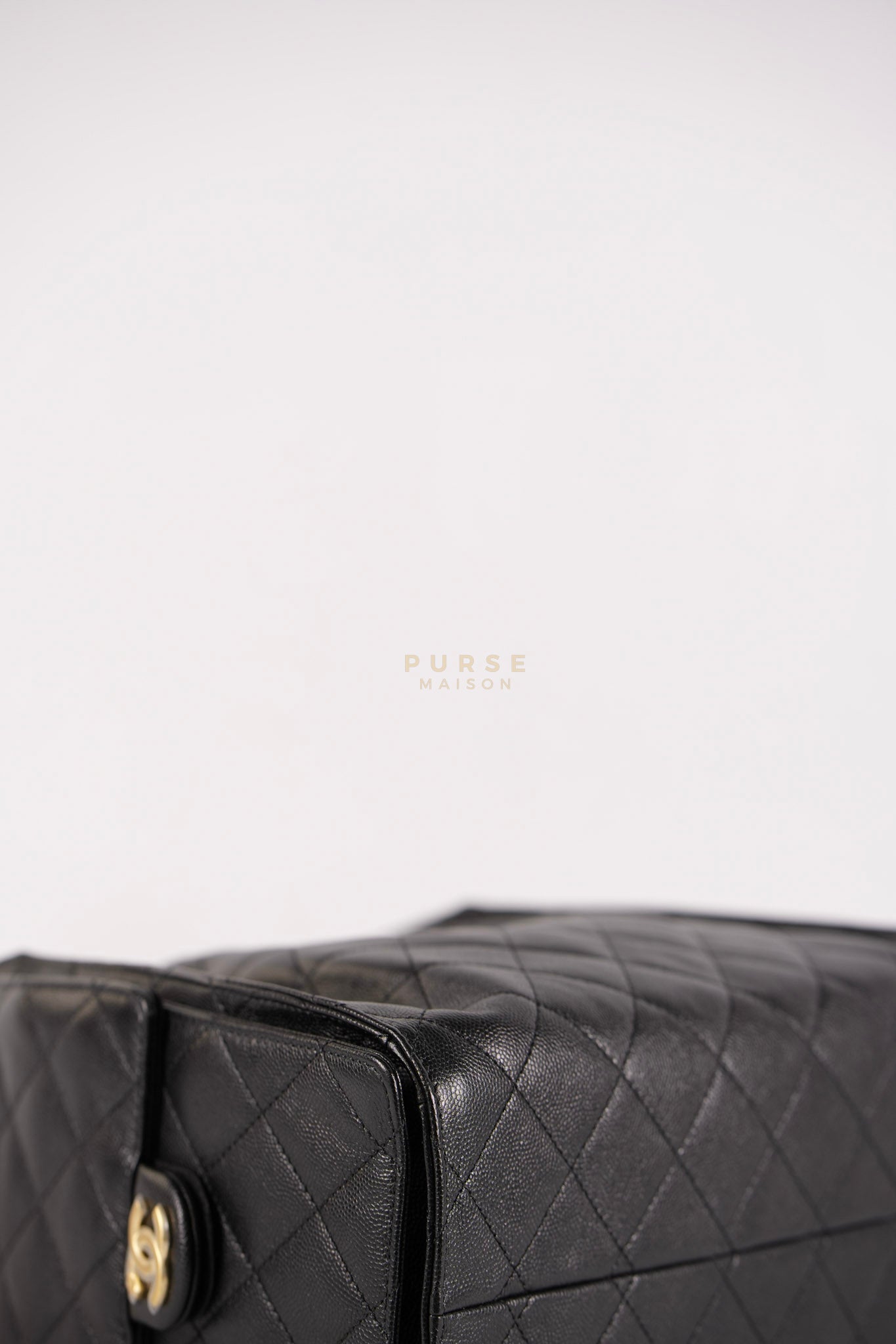25 Small In Black in Caviar Leather and Aged Gold Hardware (Microchip) | Purse Maison Luxury Bags Shop