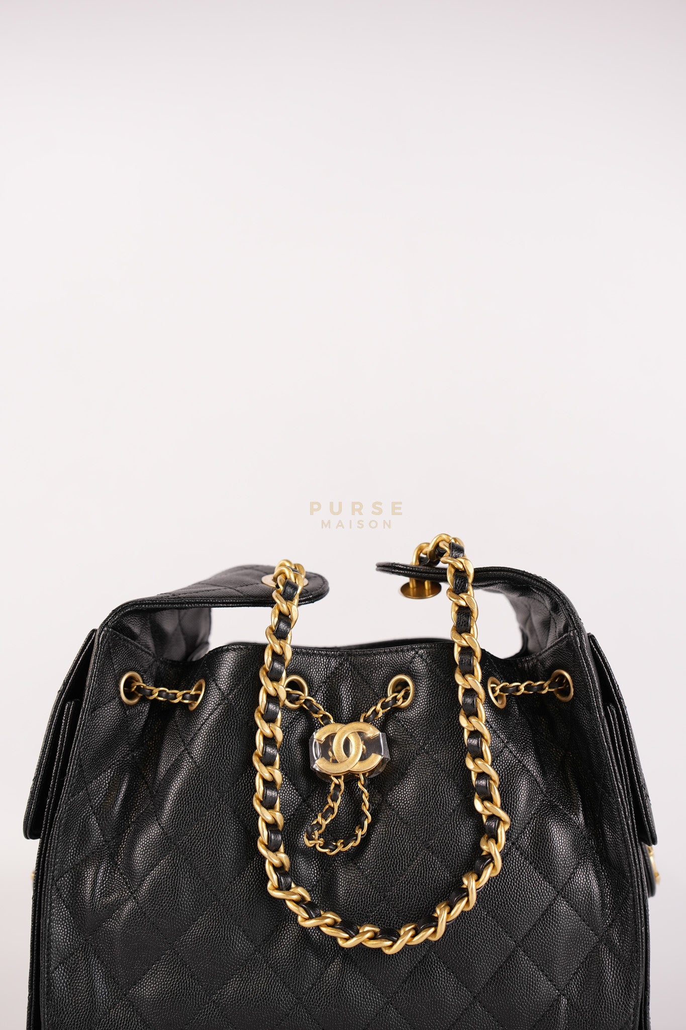 25 Small In Black in Caviar Leather and Aged Gold Hardware (Microchip) | Purse Maison Luxury Bags Shop