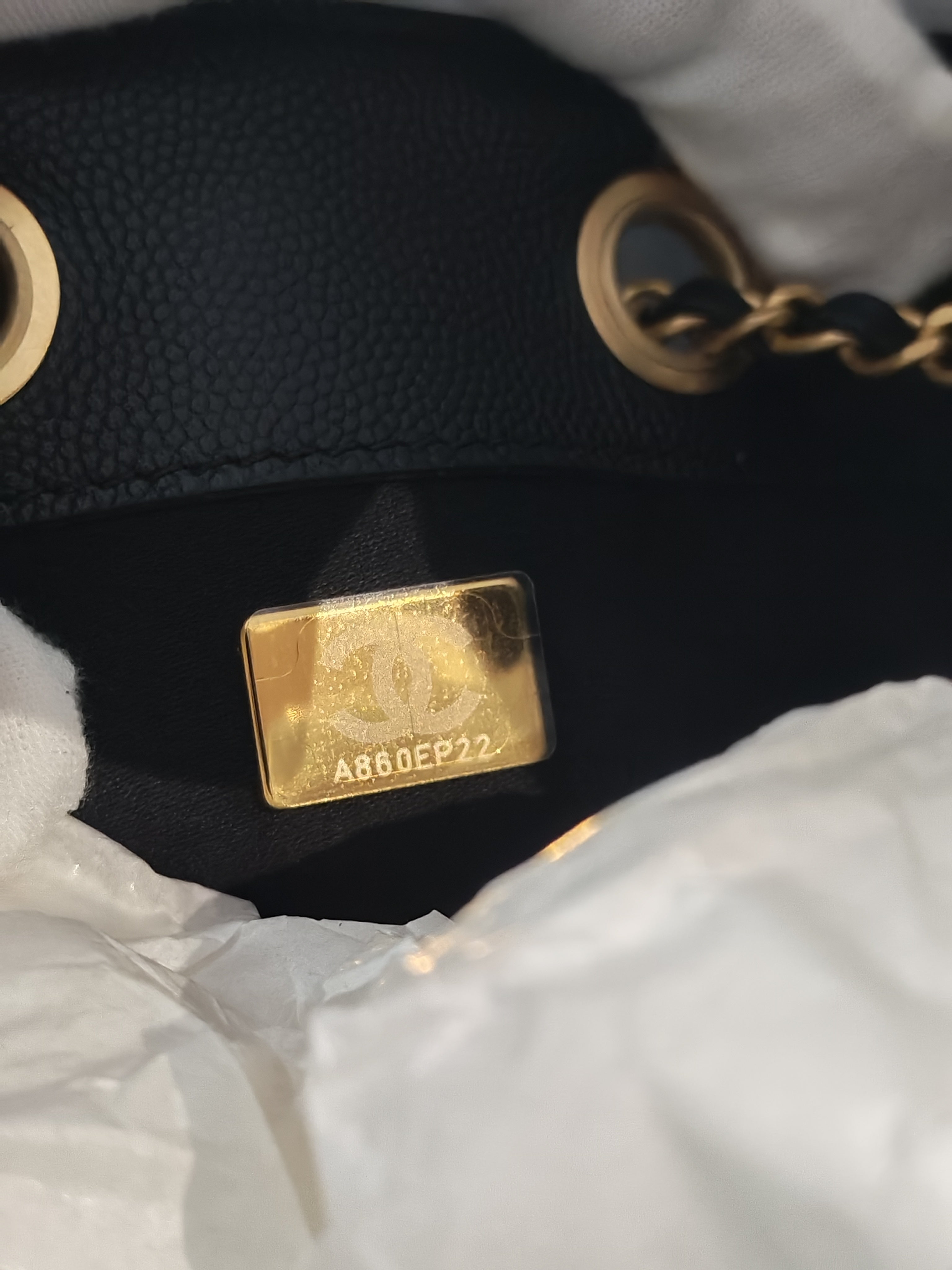 25 Small In Black in Caviar Leather and Aged Gold Hardware (Microchip) | Purse Maison Luxury Bags Shop
