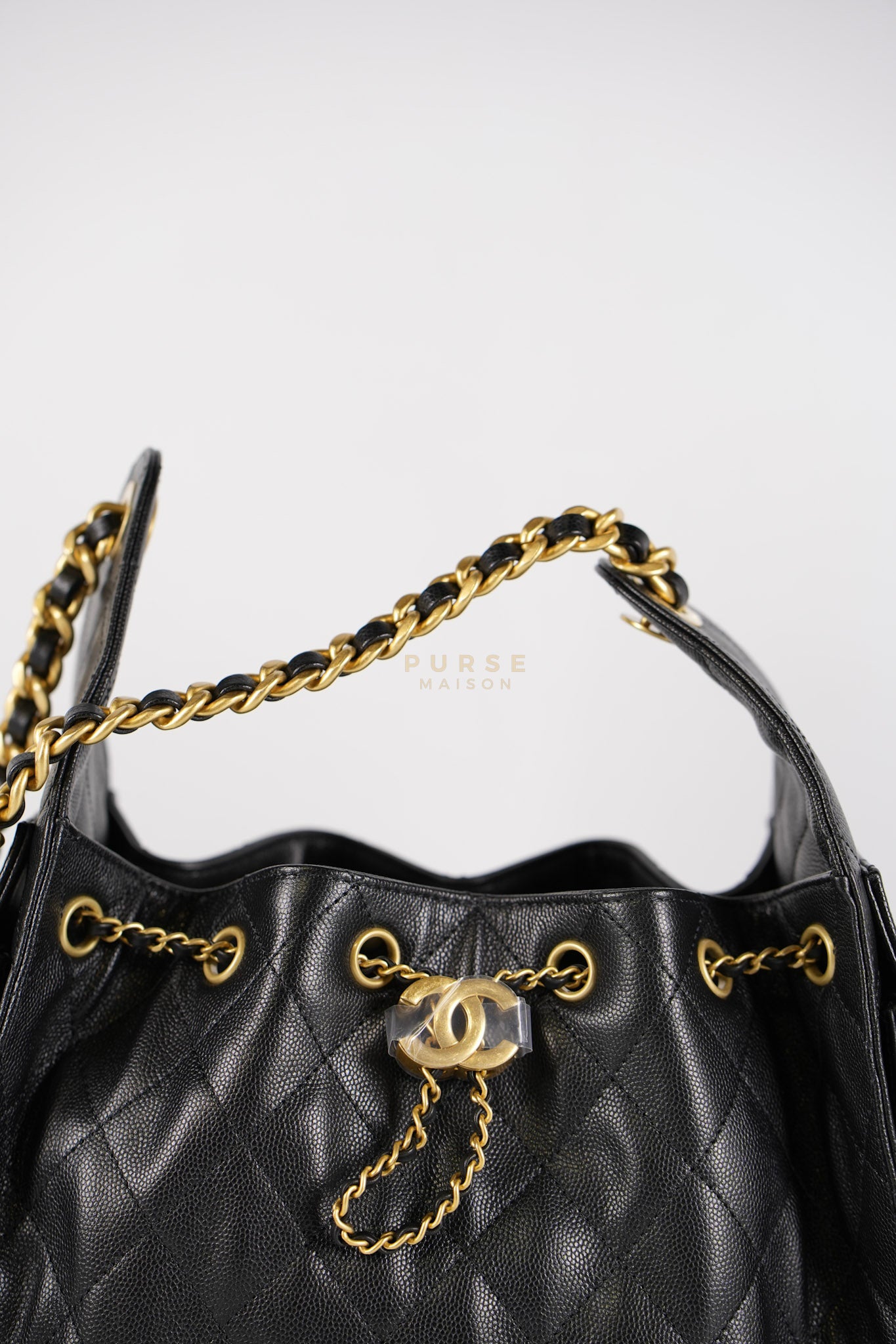 25 Small In Black in Caviar Leather and Aged Gold Hardware (Microchip) | Purse Maison Luxury Bags Shop