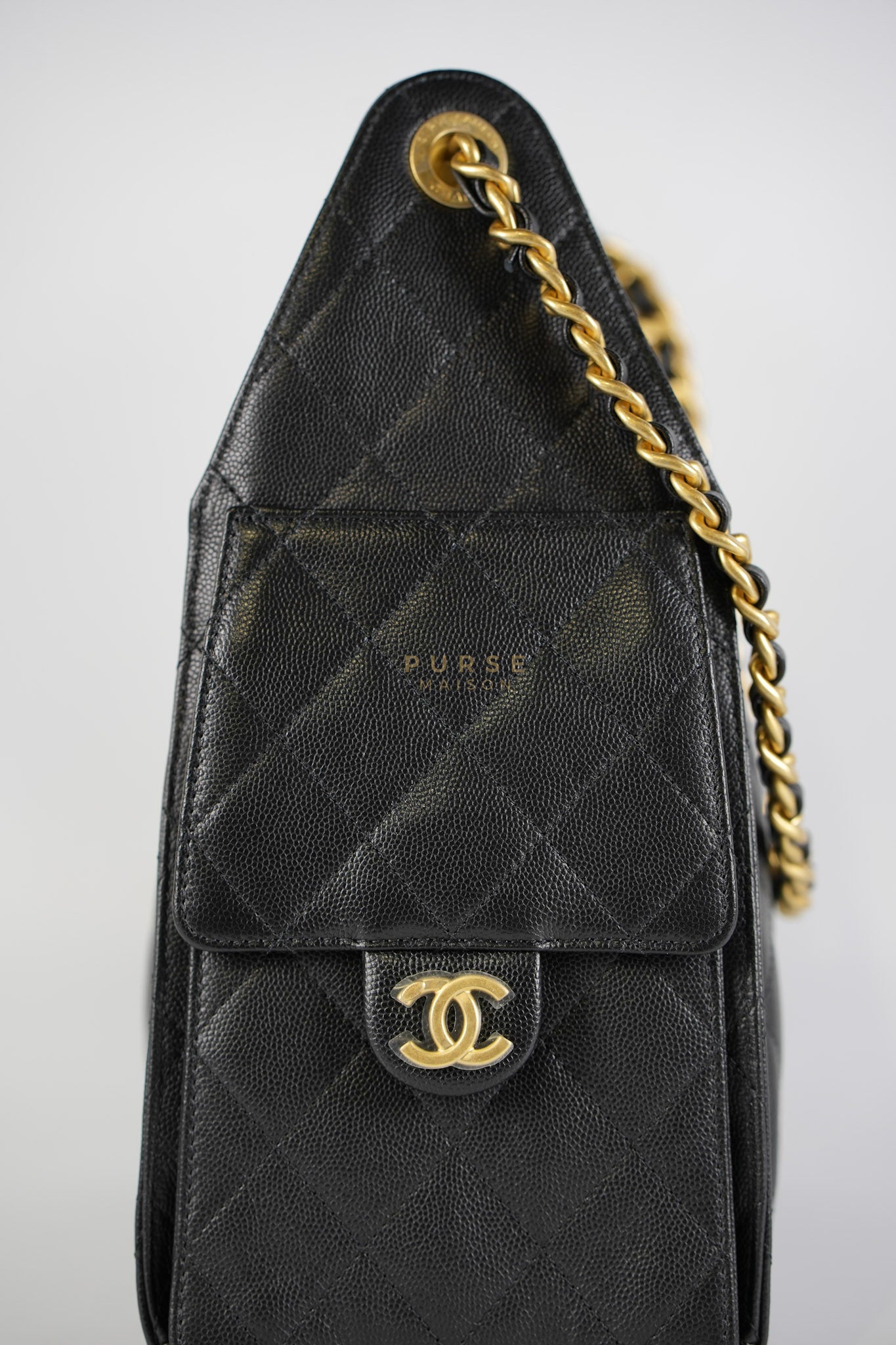 25 Small In Black in Caviar Leather and Aged Gold Hardware (Microchip) | Purse Maison Luxury Bags Shop