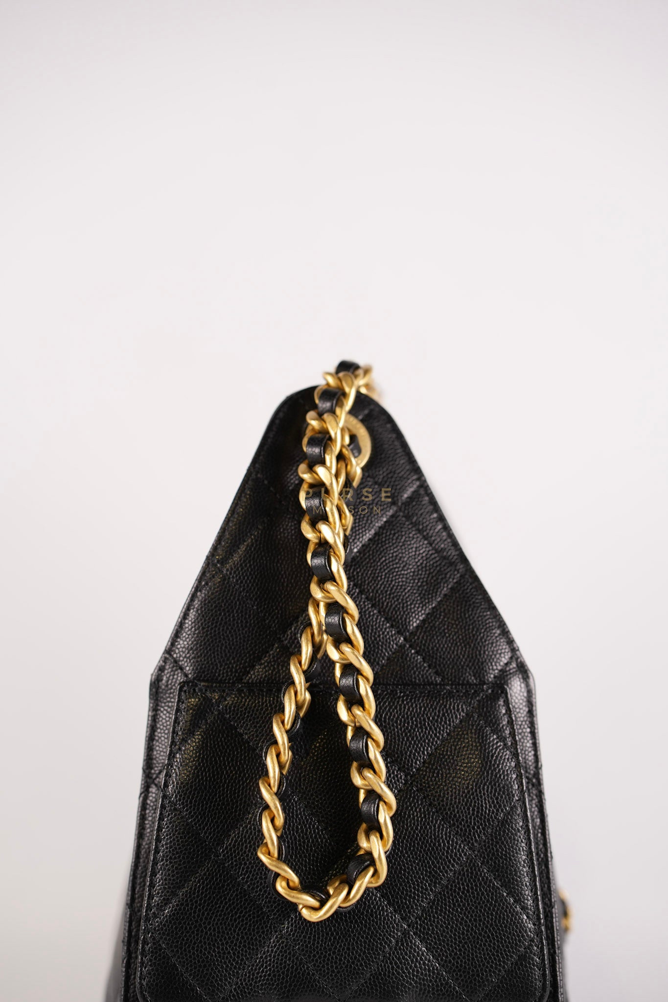 25 Small In Black in Caviar Leather and Aged Gold Hardware (Microchip) | Purse Maison Luxury Bags Shop