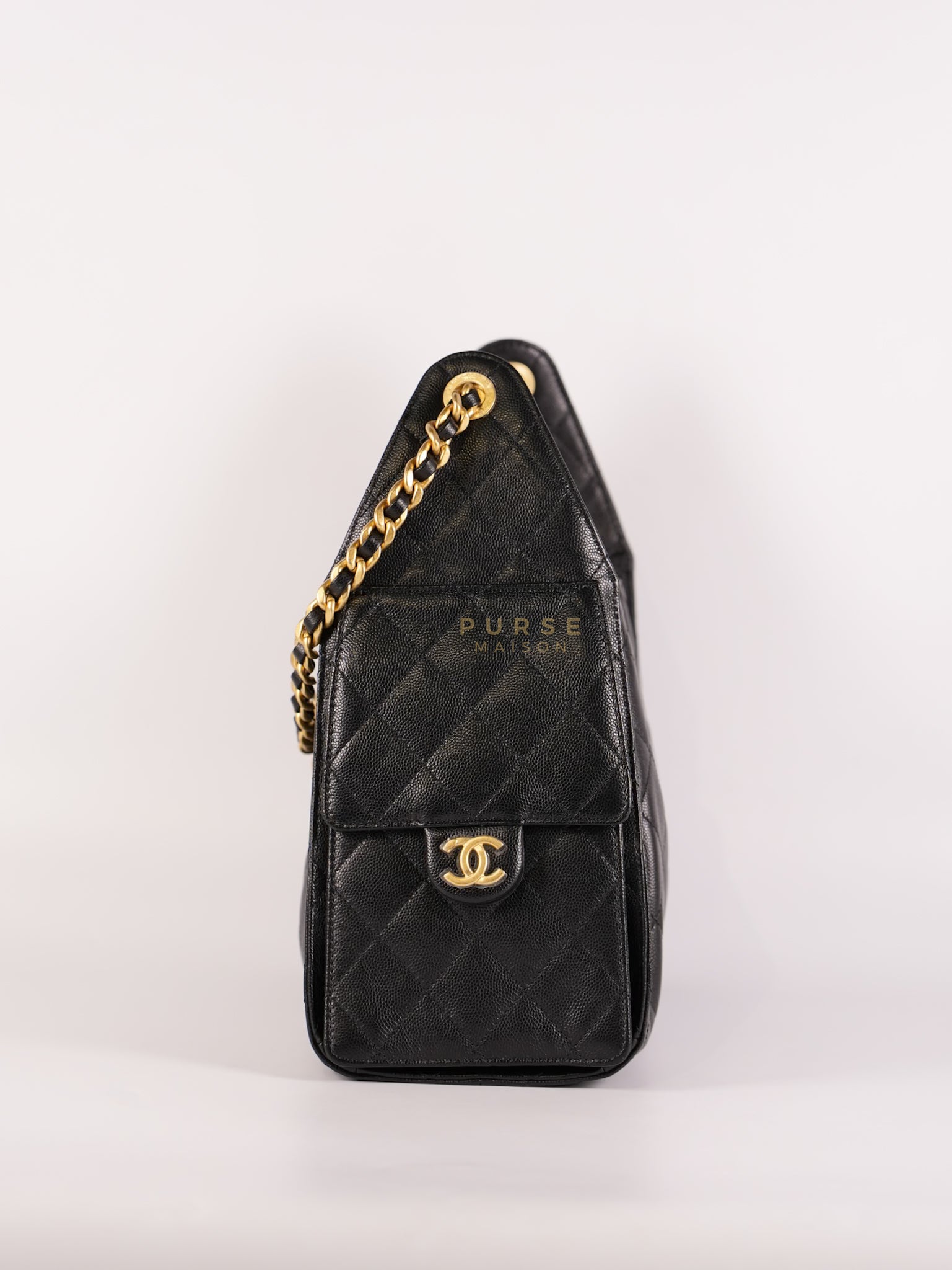 25 Small In Black in Caviar Leather and Aged Gold Hardware (Microchip) | Purse Maison Luxury Bags Shop