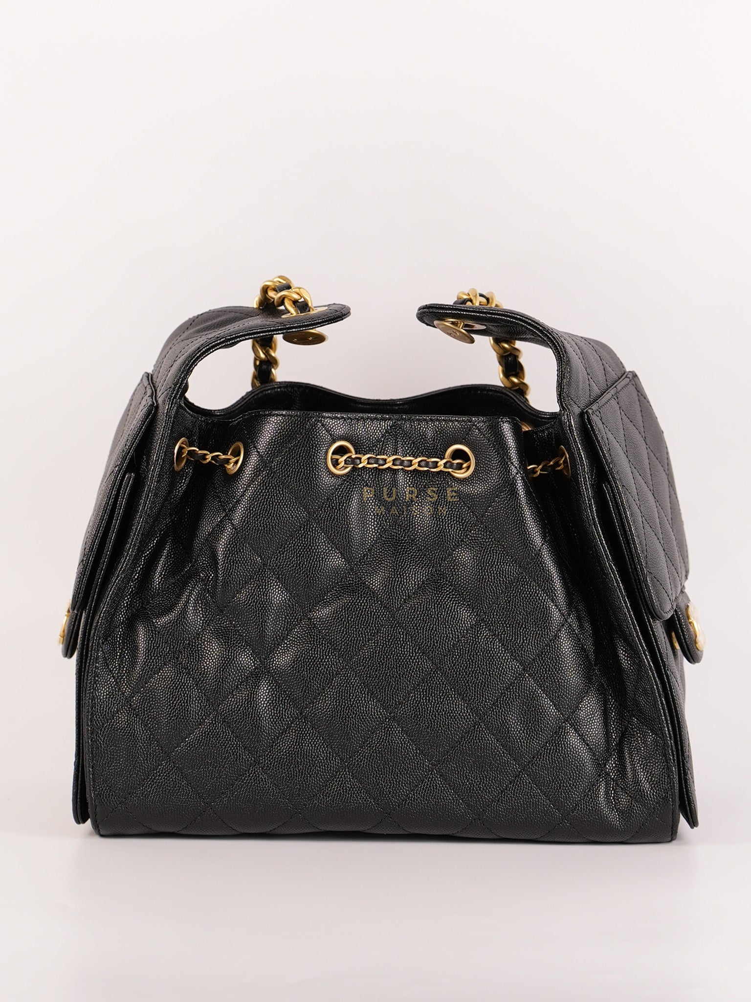 25 Small In Black in Caviar Leather and Aged Gold Hardware (Microchip) | Purse Maison Luxury Bags Shop