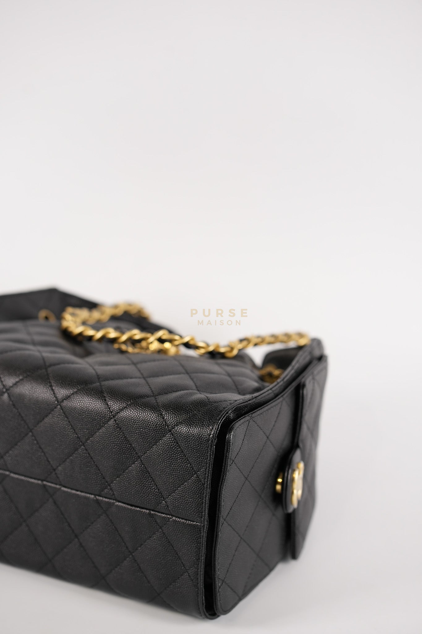 25 Small In Black in Caviar Leather and Aged Gold Hardware (Microchip) | Purse Maison Luxury Bags Shop
