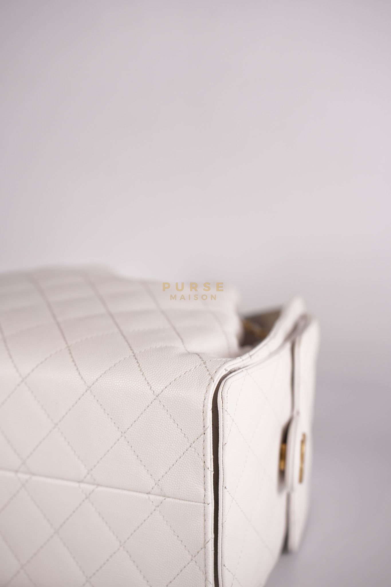 25 Small White Caviar Leather and Aged Gold Hardware (Microchip) | Purse Maison Luxury Bags Shop
