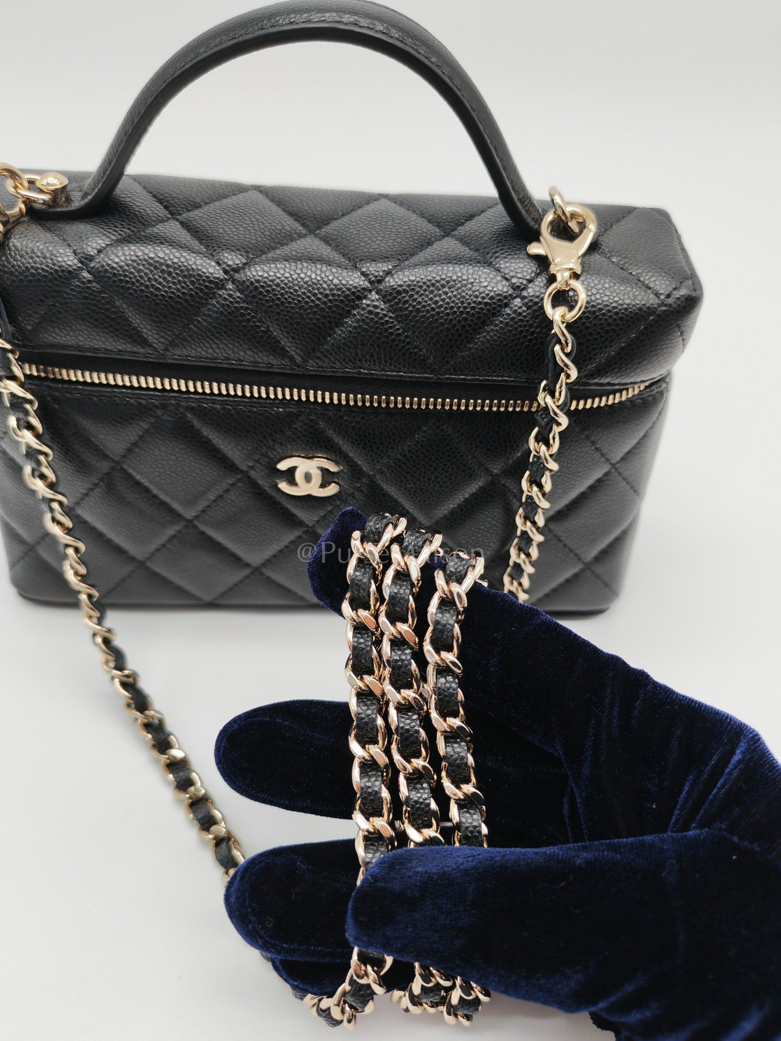 25C Long Vanity with Chain (LP Bag) in Black Quilted Leather and Light Gold Hardware (Microchip) | Purse Maison Luxury Bags Shop