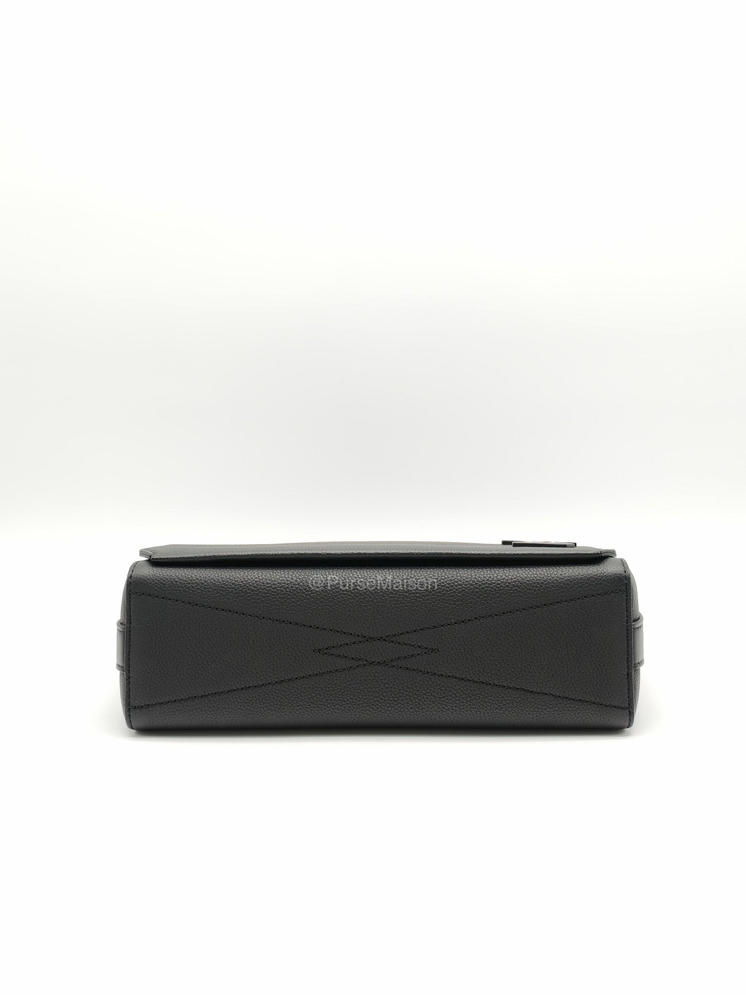 Louis Vuitton Aerogram Takeoff Messenger Bag in Black Grained Leather (Microchip)