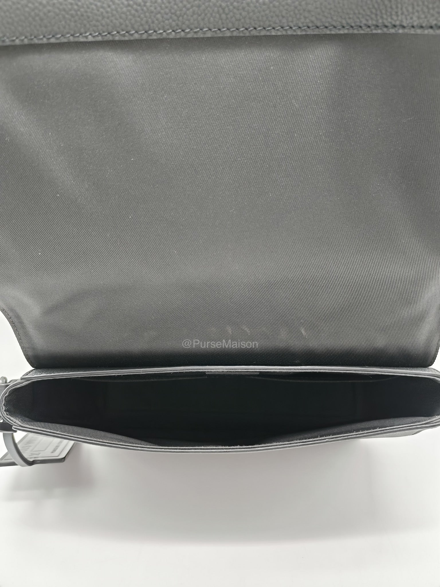 Louis Vuitton Aerogram Takeoff Messenger Bag in Black Grained Leather (Microchip)