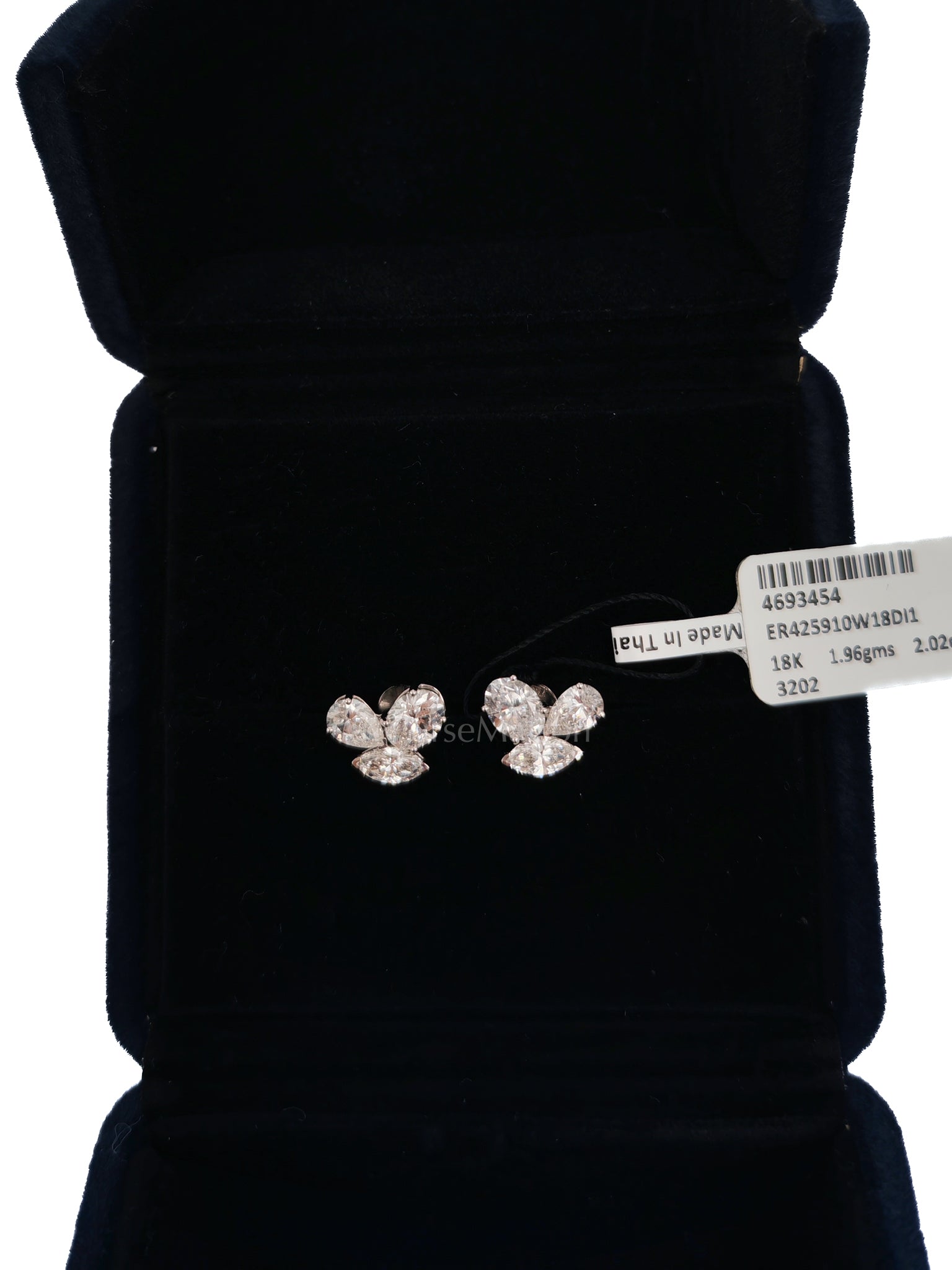18K 1.96gms. 2.02cts Natural Diamond White Gold Earrings
