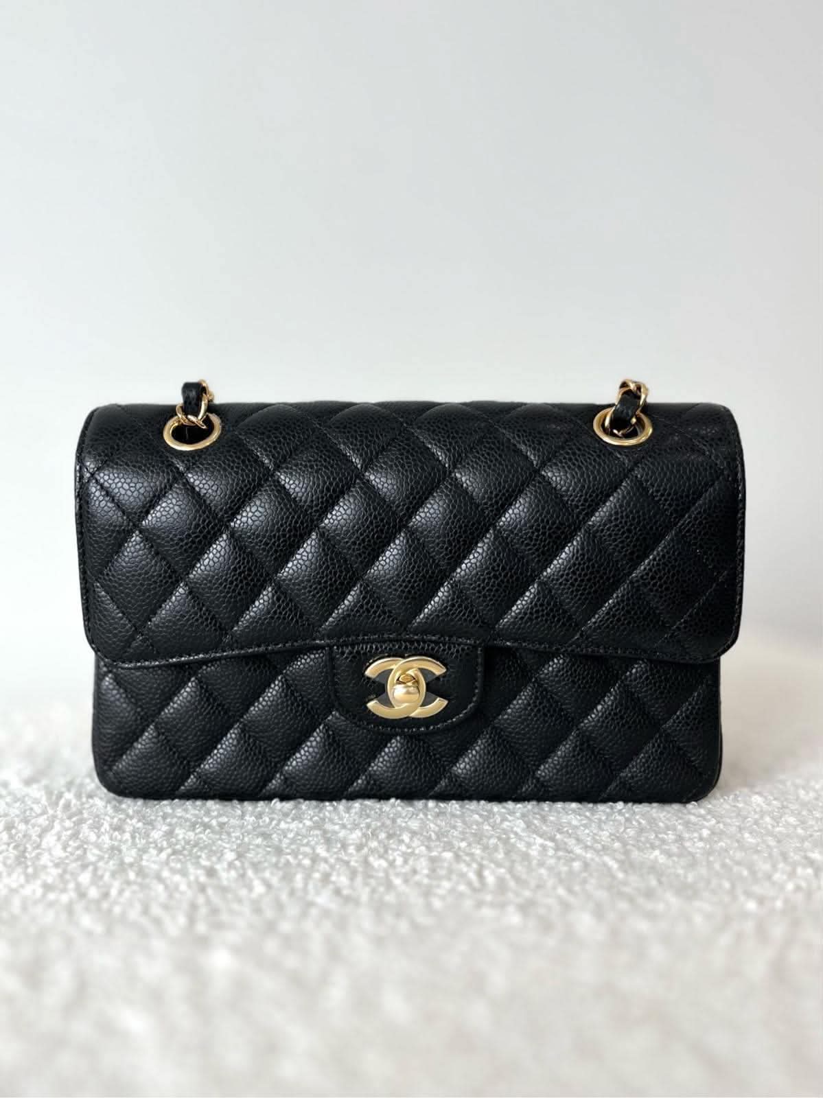 Pre order Chanel classic double flap small black caviar leather (microchip) year 2022