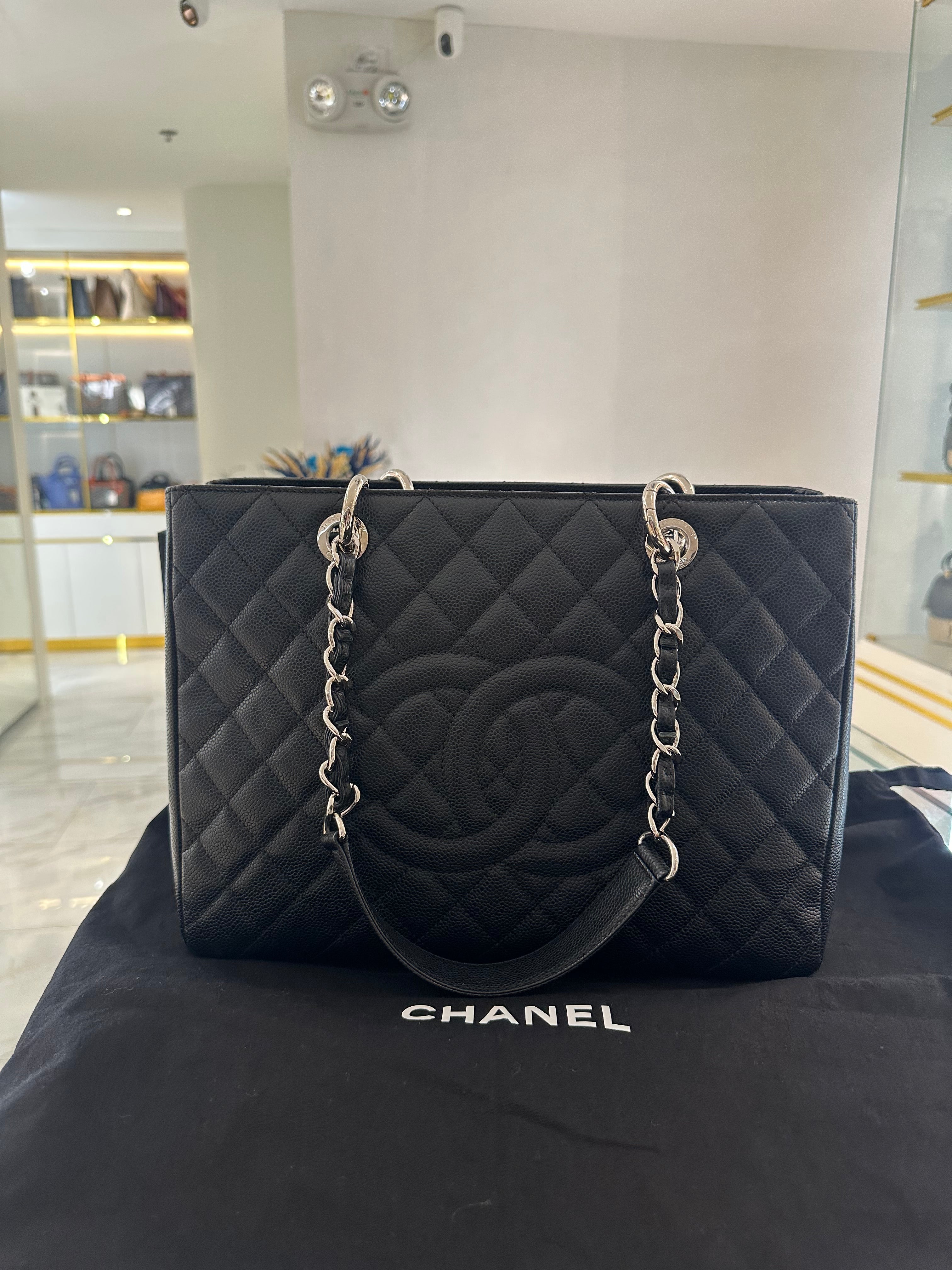Chanel grand shopping tote black caviar leather SHW series 20/42