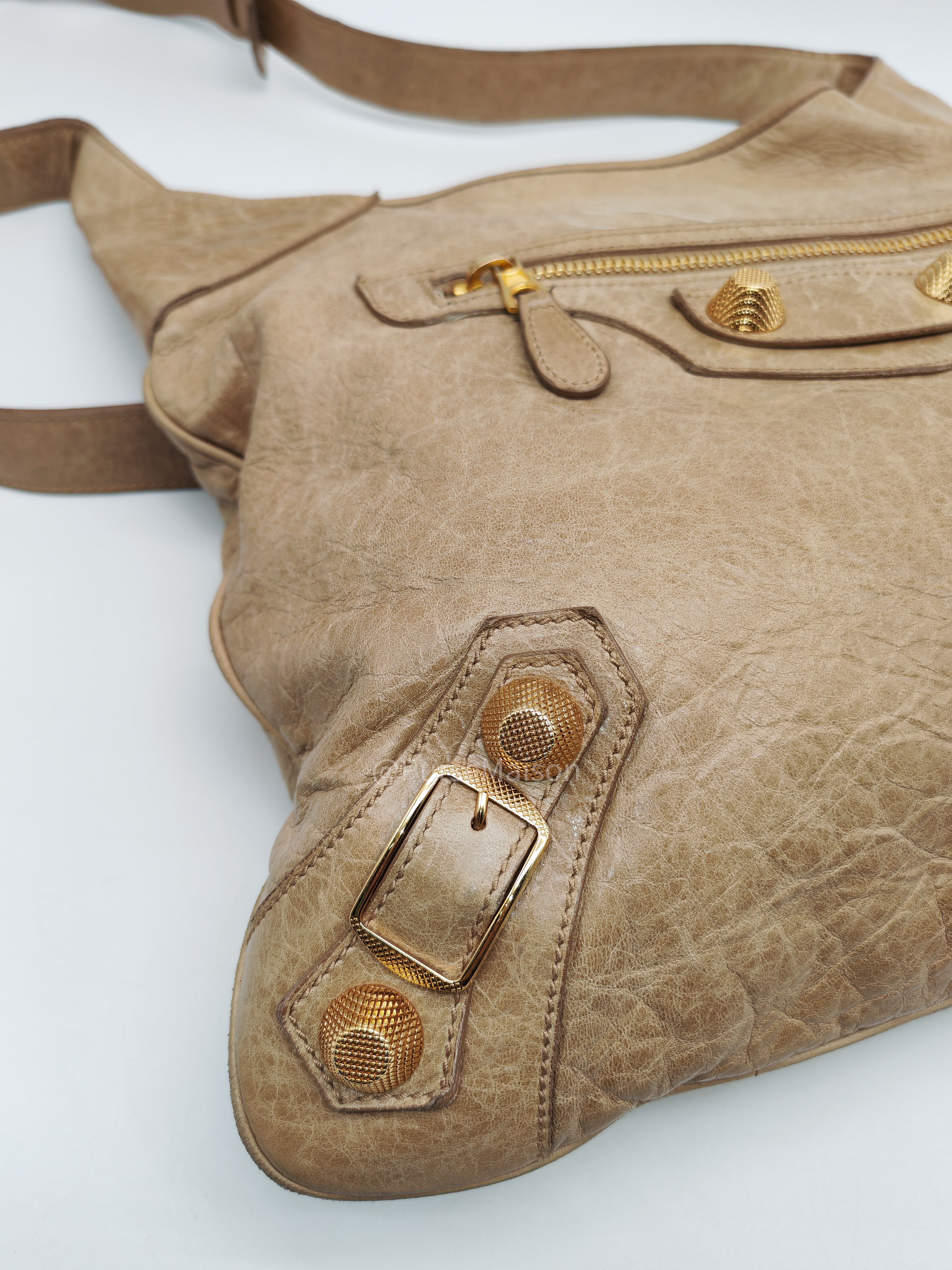 Balenciaga Giant 21 Part Time Bag in Beige Distressed Lambskin Leather Gold Hardware