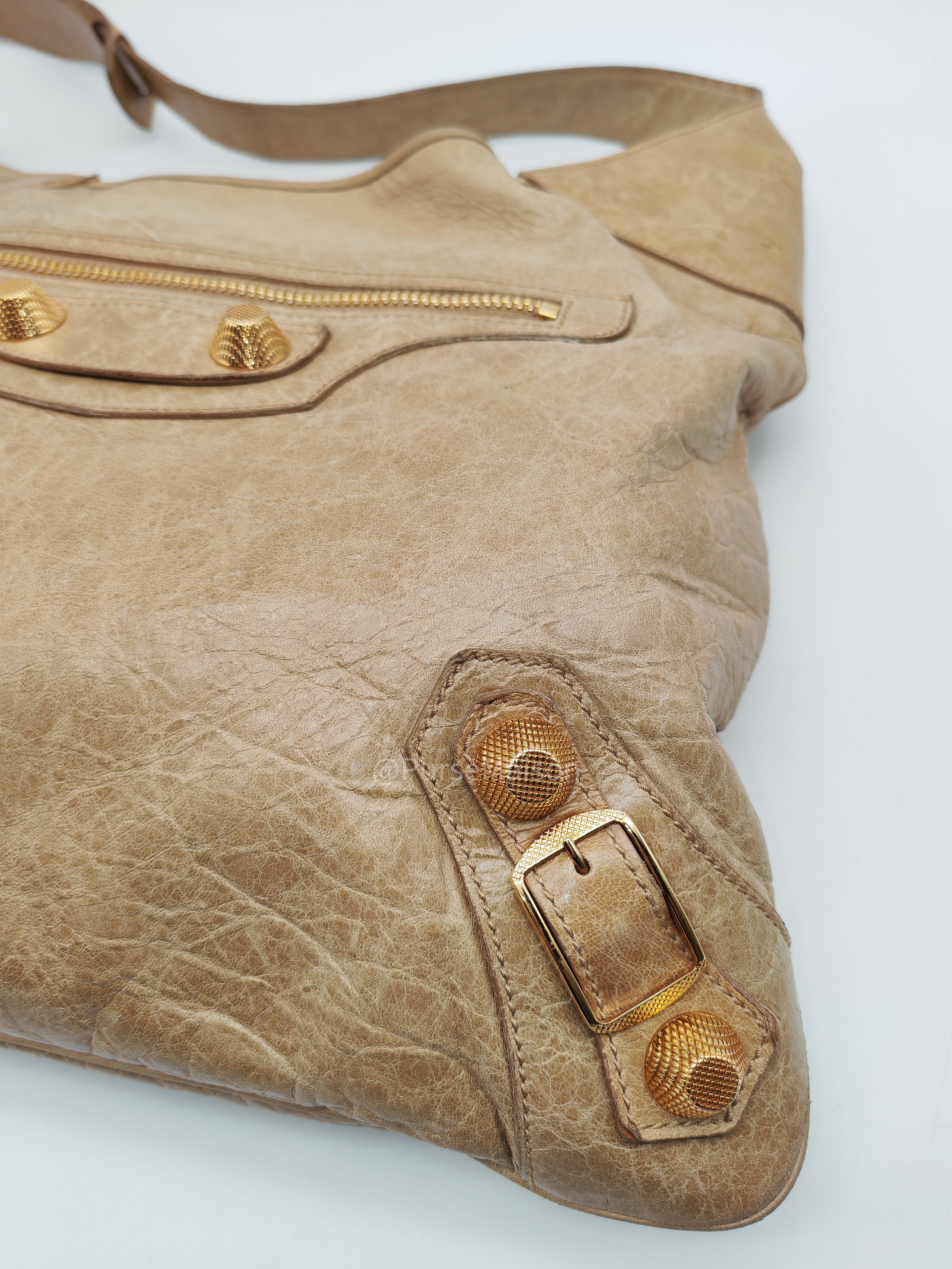 Balenciaga Giant 21 Part Time Bag in Beige Distressed Lambskin Leather Gold Hardware