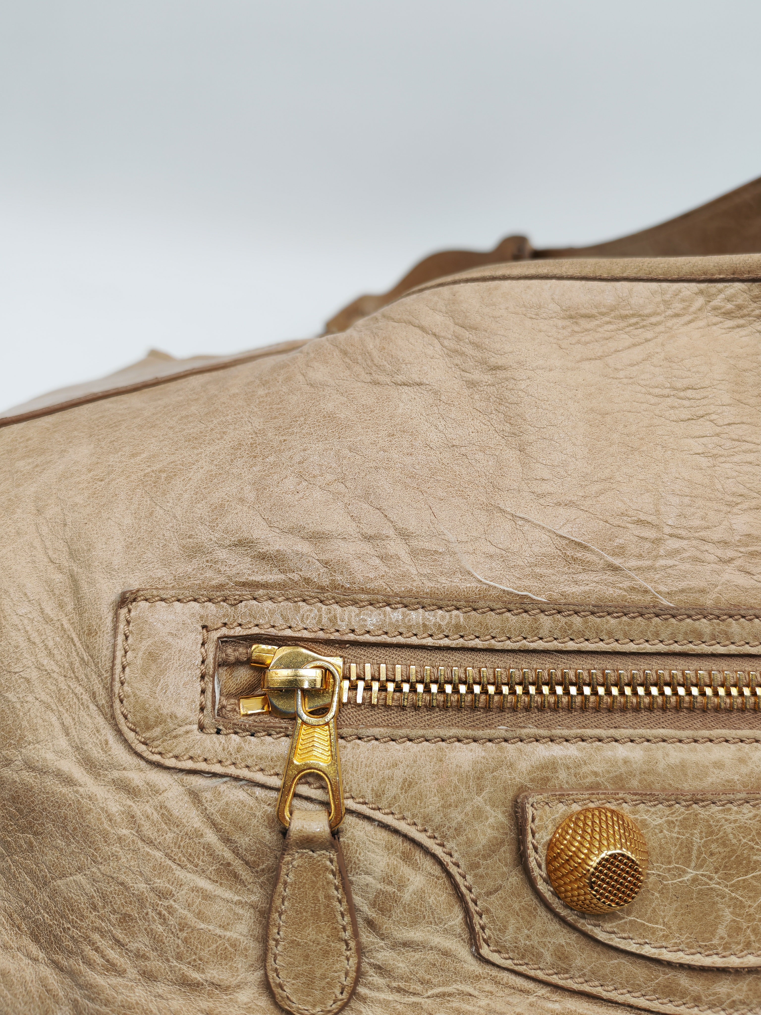 Balenciaga Giant 21 Part Time Bag in Beige Distressed Lambskin Leather Gold Hardware