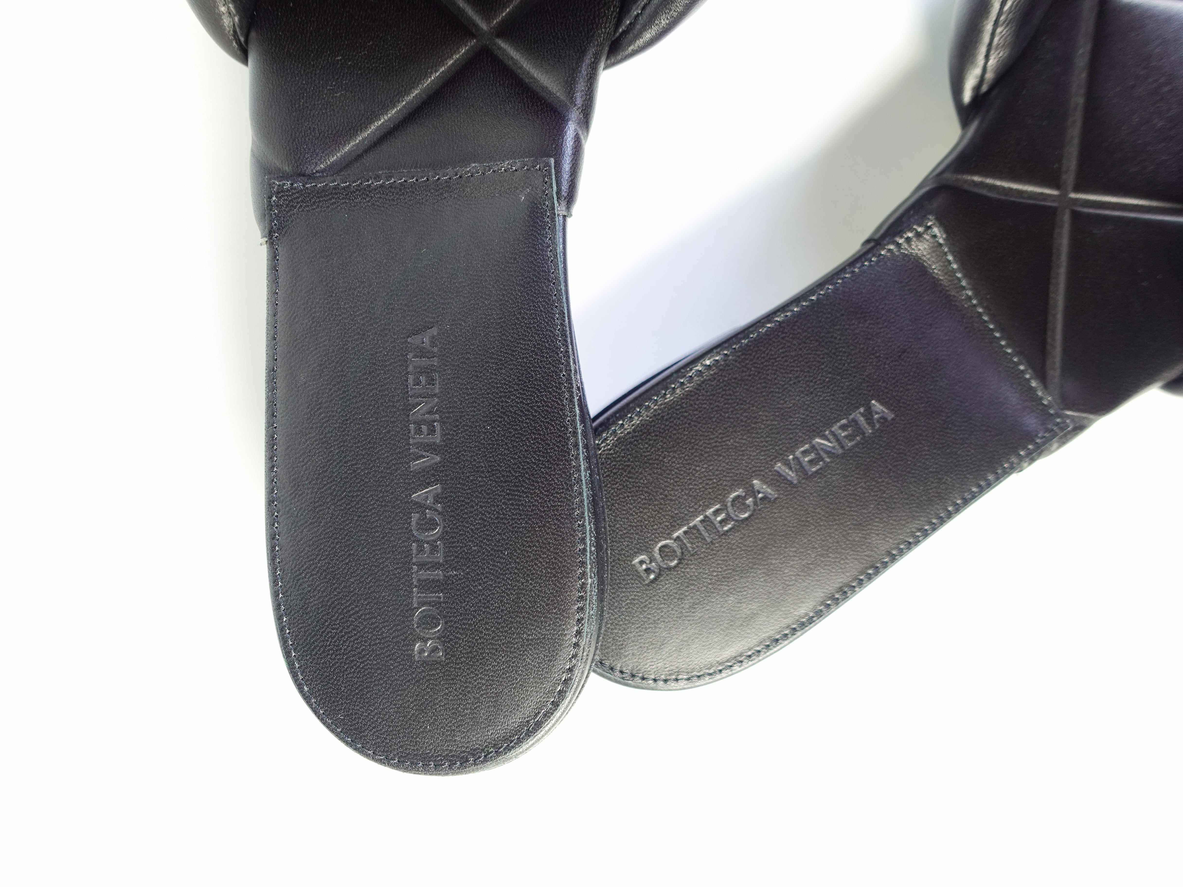 Bottega Veneta The Rubber Libo Quilted Embossed Lagoon Nappa Black Sandals (Size 39 EU, 26cm)