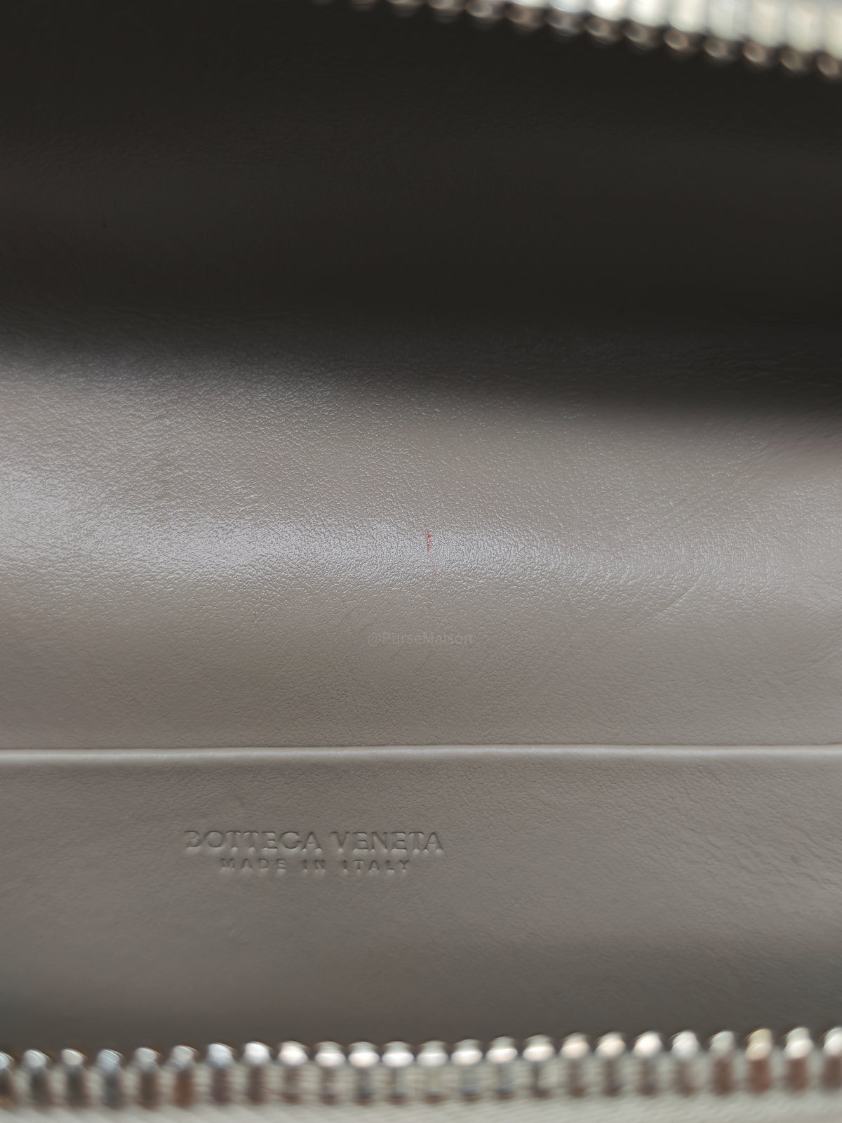 Bottega Veneta Bang Bang Vanity Case Bag in Beige Woven Intrecciato Calfskin Leather and Gold Hardware