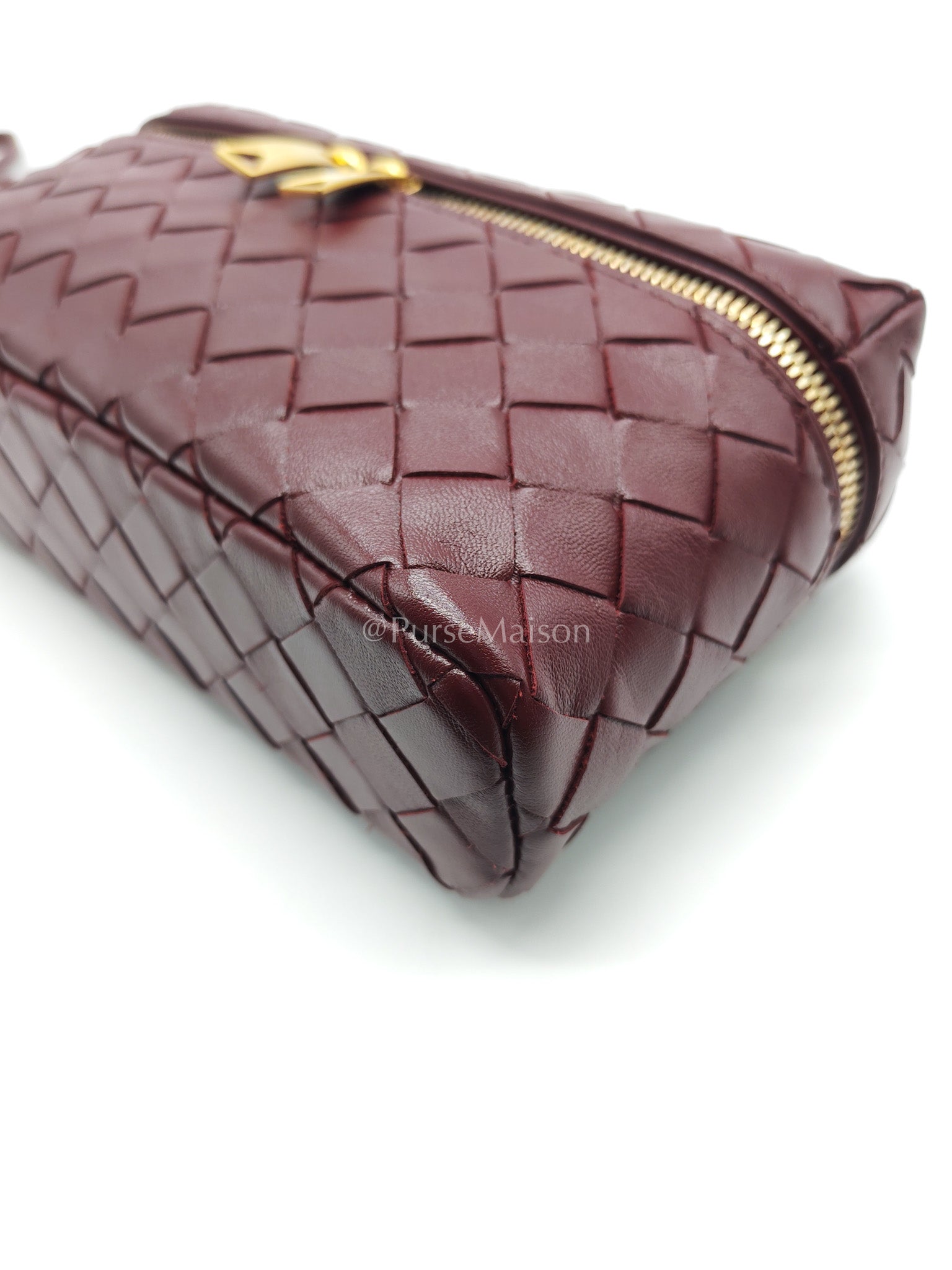 Bottega Veneta Bang Bang Interciato Leather Vanity Case in Burgundy