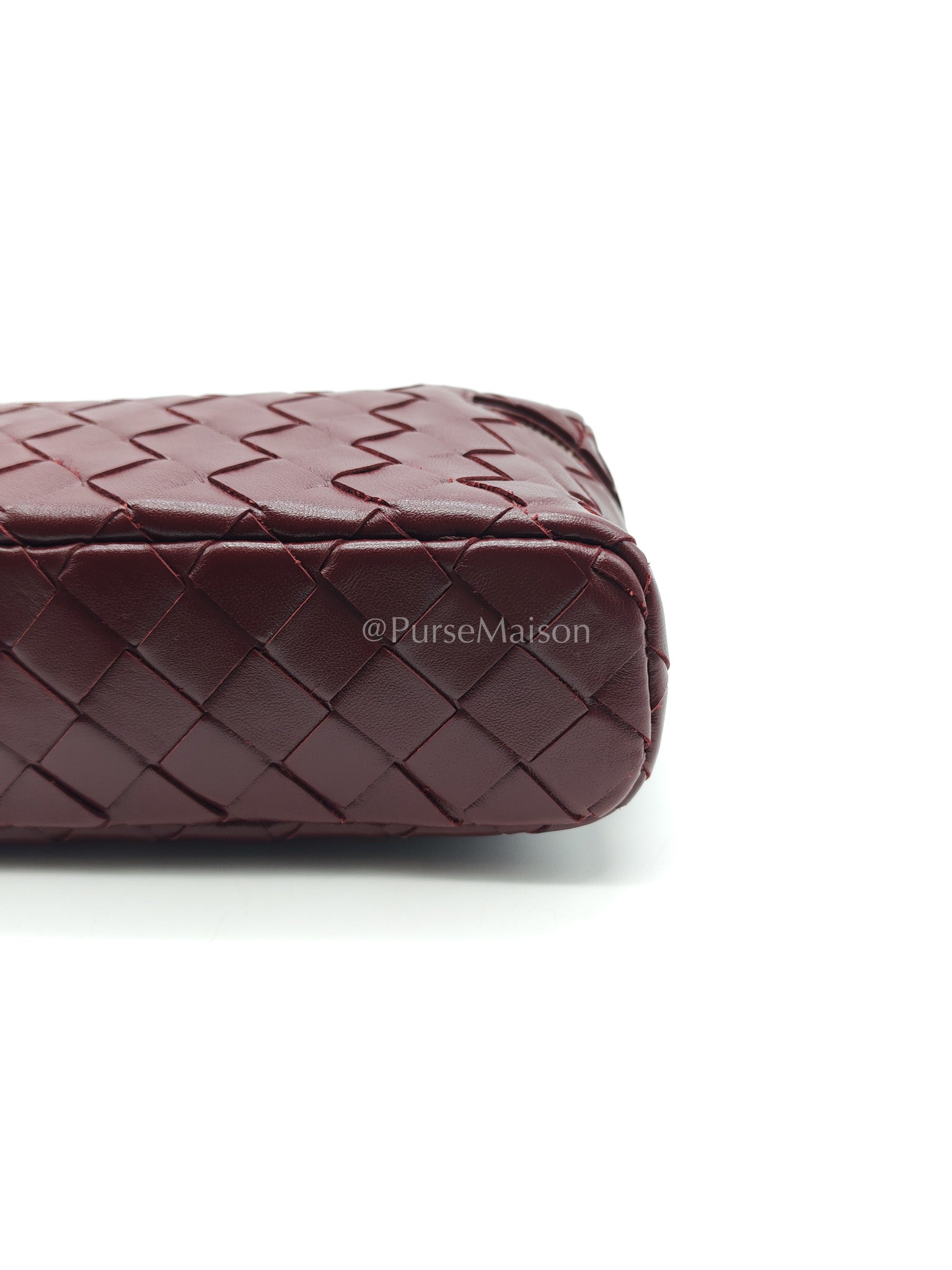 Bottega Veneta Bang Bang Interciato Leather Vanity Case in Burgundy